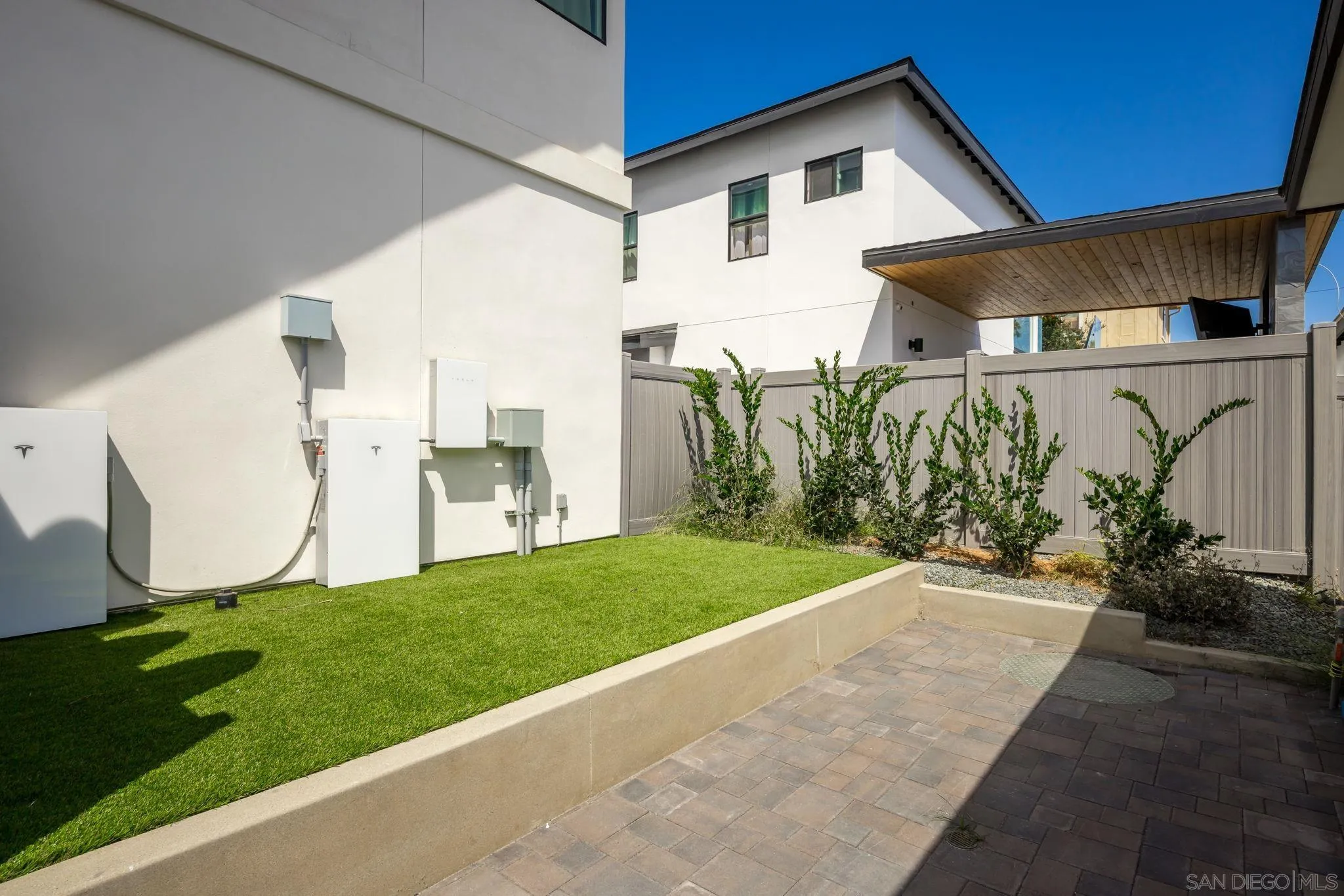 https://cdn.realtyfeed.com/cdn/127/260013367/38bc775031fbd3678b17994580c8bf37.webp