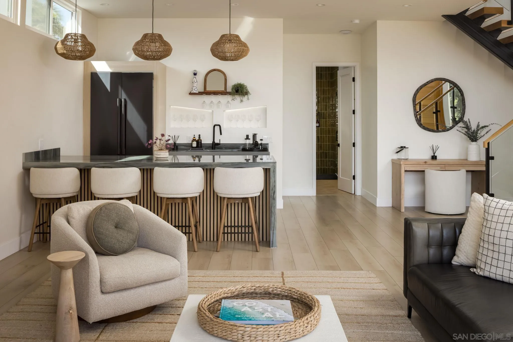 https://cdn.realtyfeed.com/cdn/127/260013367/491f60467caca81ce4c07f023c8c18dc.webp