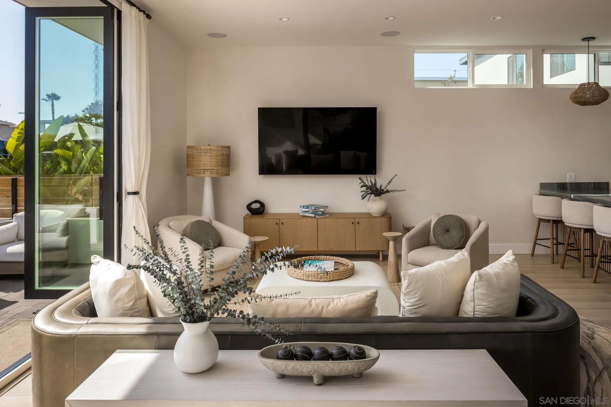 https://cdn.realtyfeed.com/cdn/127/260013367/d75c7fa56a52e5436f338a4ee3006b1e.webp
