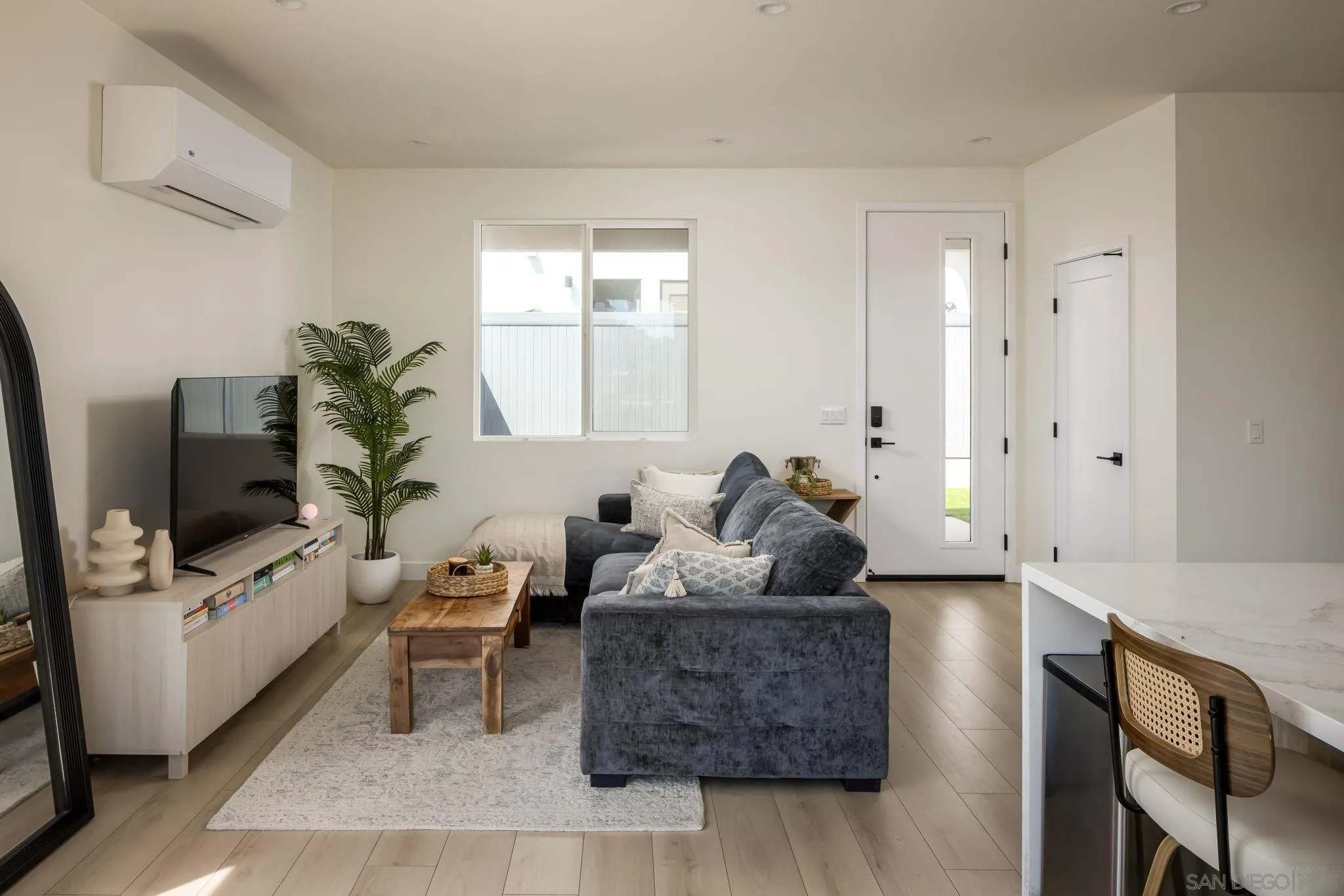 https://cdn.realtyfeed.com/cdn/127/260013367/f9cbef64d8bfc2eb64c0ff4ad18fddbc.webp