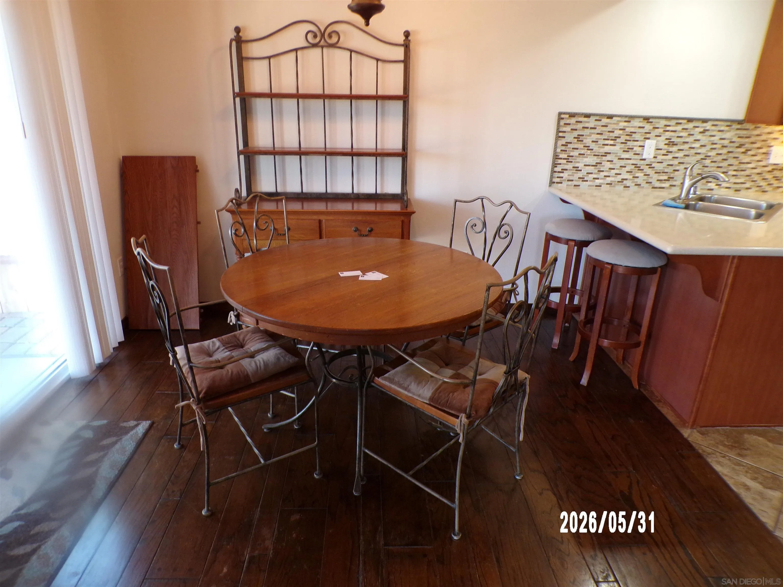 https://cdn.realtyfeed.com/cdn/127/260013369/5359e742d212faf0f4cdcb8fa7ded9a9.webp