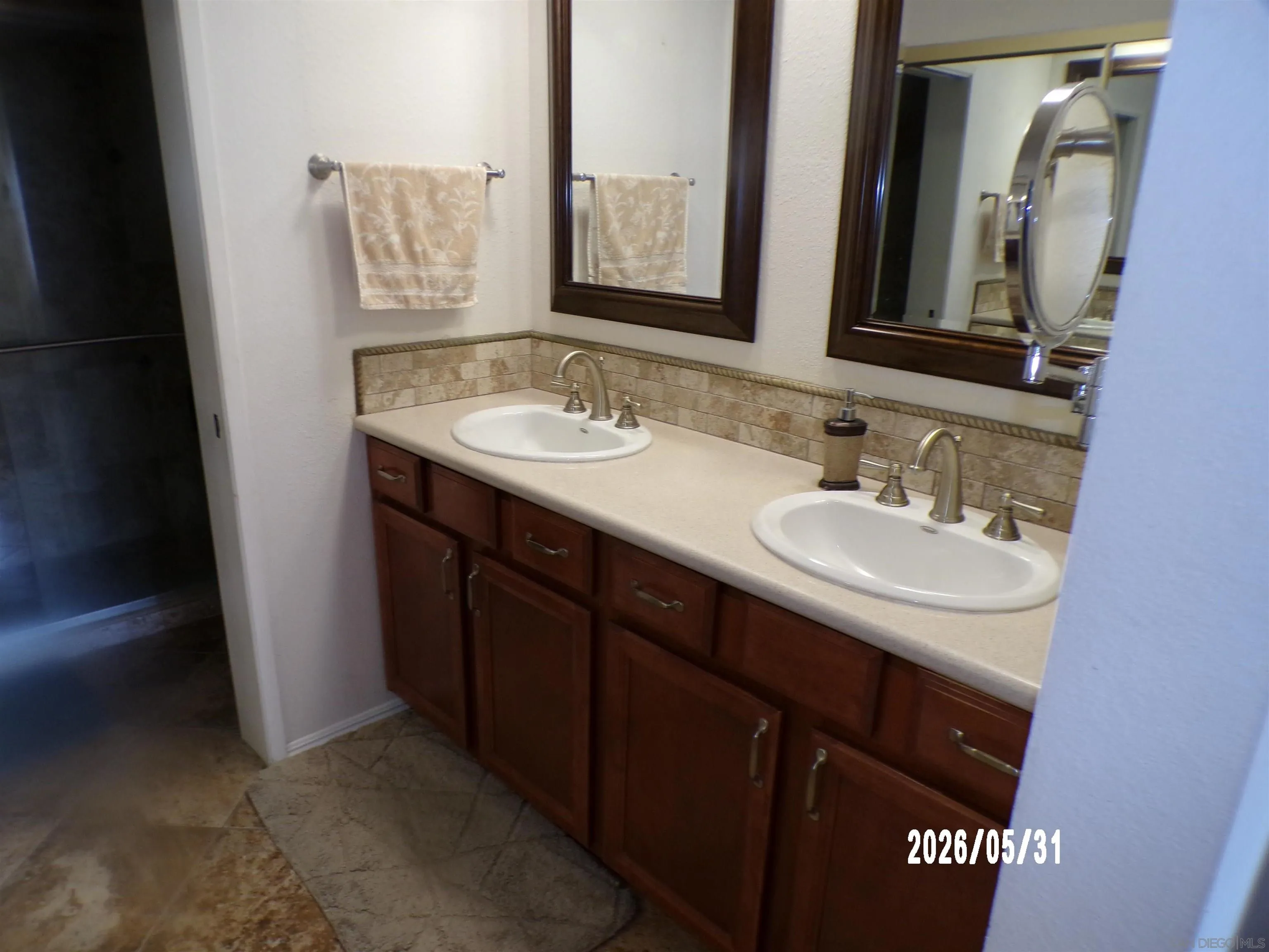 https://cdn.realtyfeed.com/cdn/127/260013369/685845cf0e32dedc4538147cdab62b6e.webp