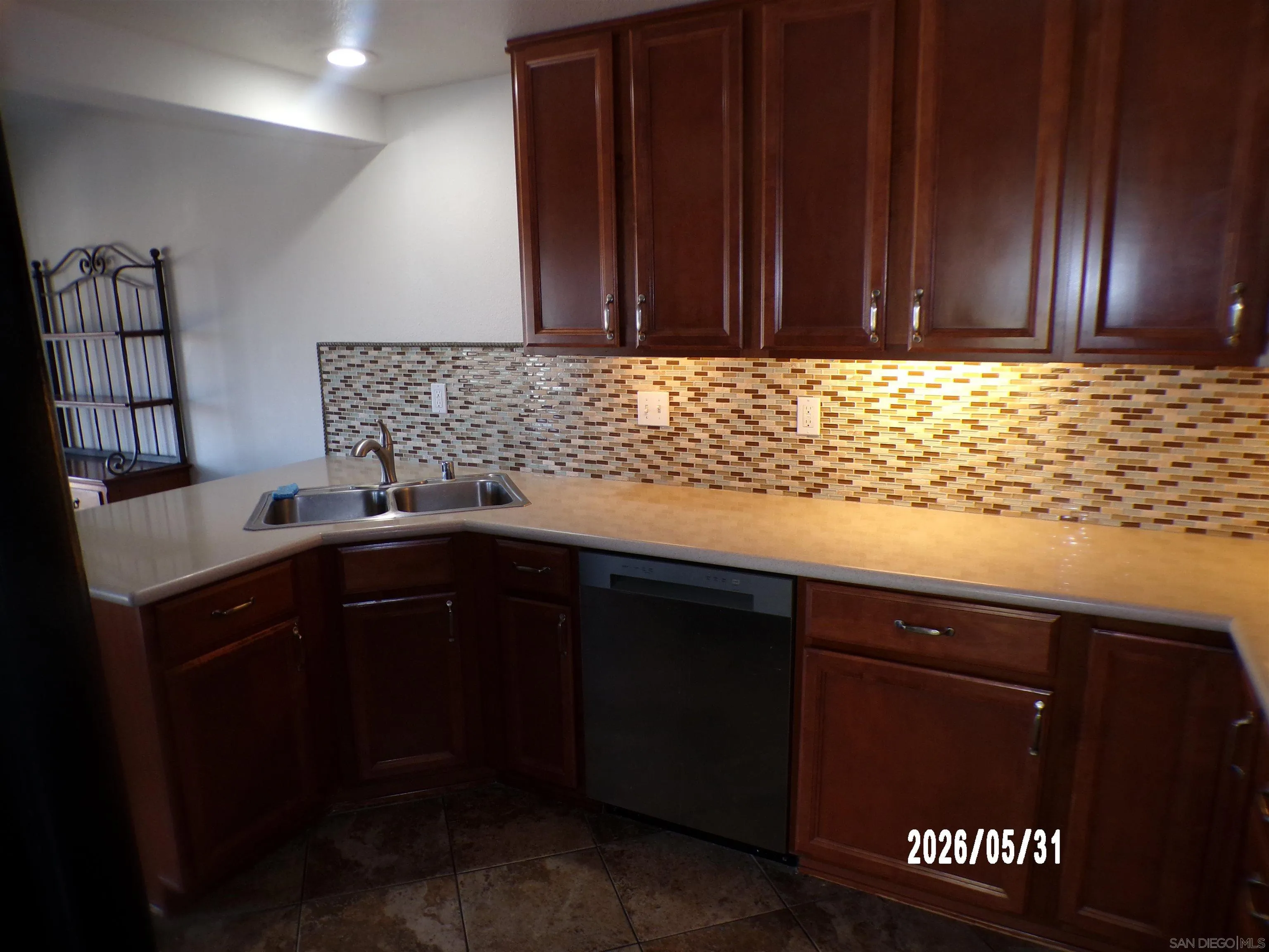 https://cdn.realtyfeed.com/cdn/127/260013369/c5cc93724bd872b656c0c78f40930168.webp
