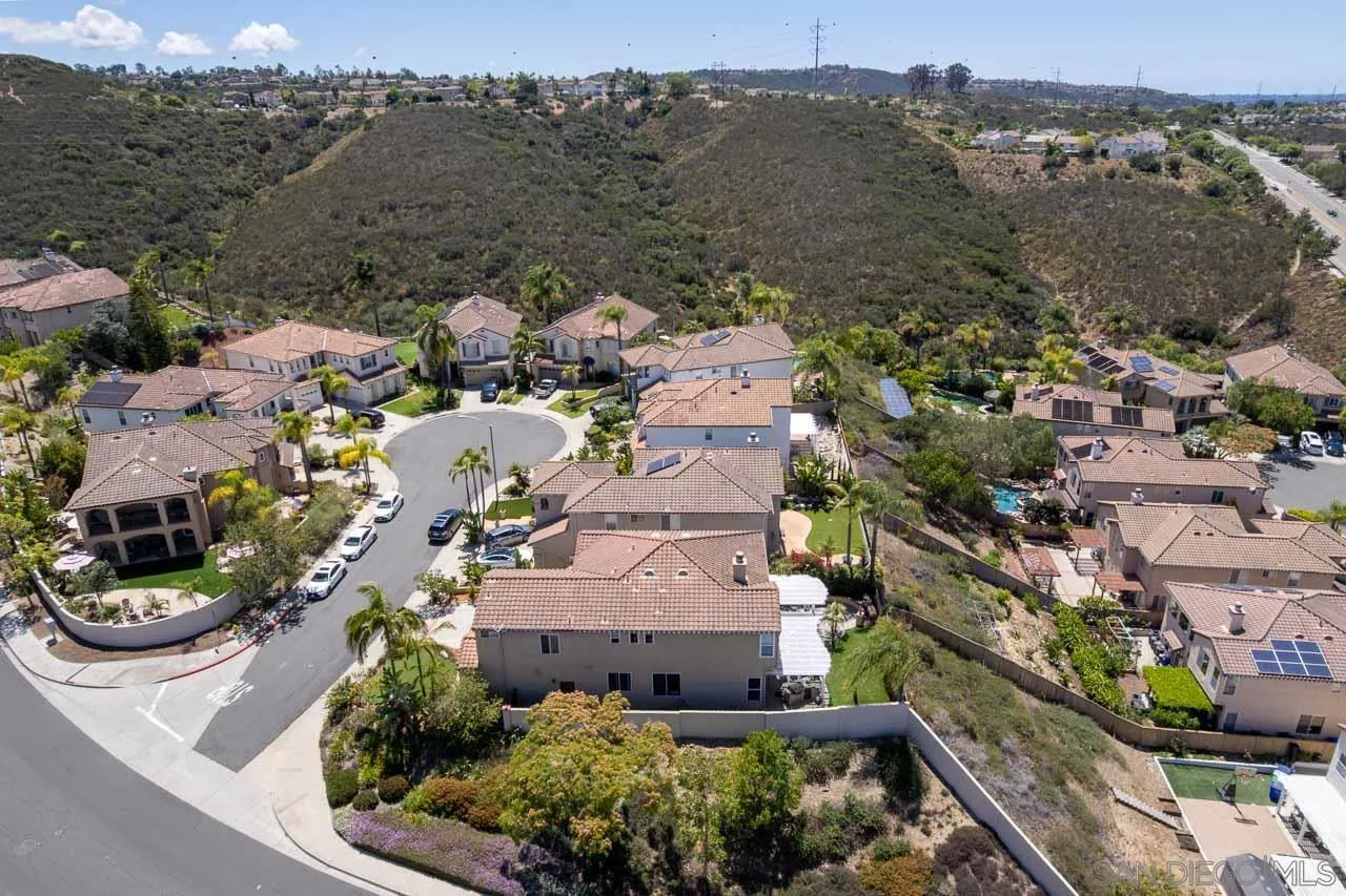 https://cdn.realtyfeed.com/cdn/127/260013375/3677a4c03b07aab50184ee9c3d68cf10.webp