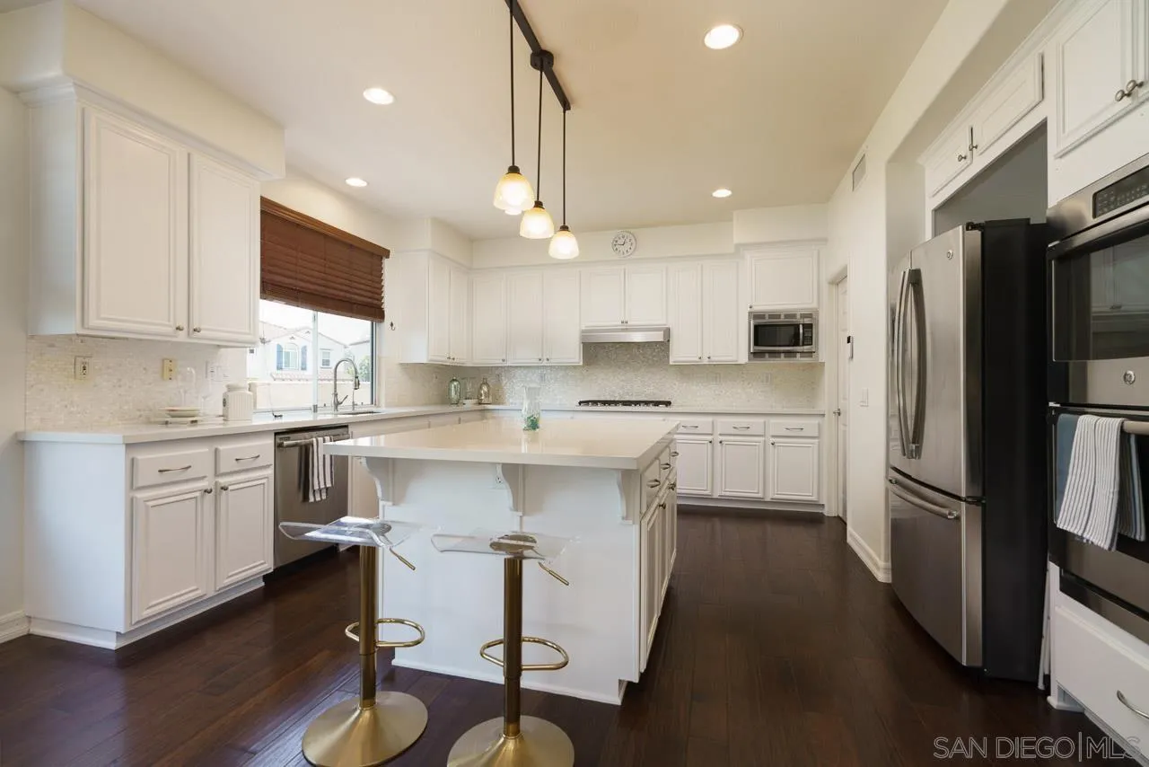 https://cdn.realtyfeed.com/cdn/127/260013375/97ac3002a8d4b0cdf2eac2ae72a158ee.webp