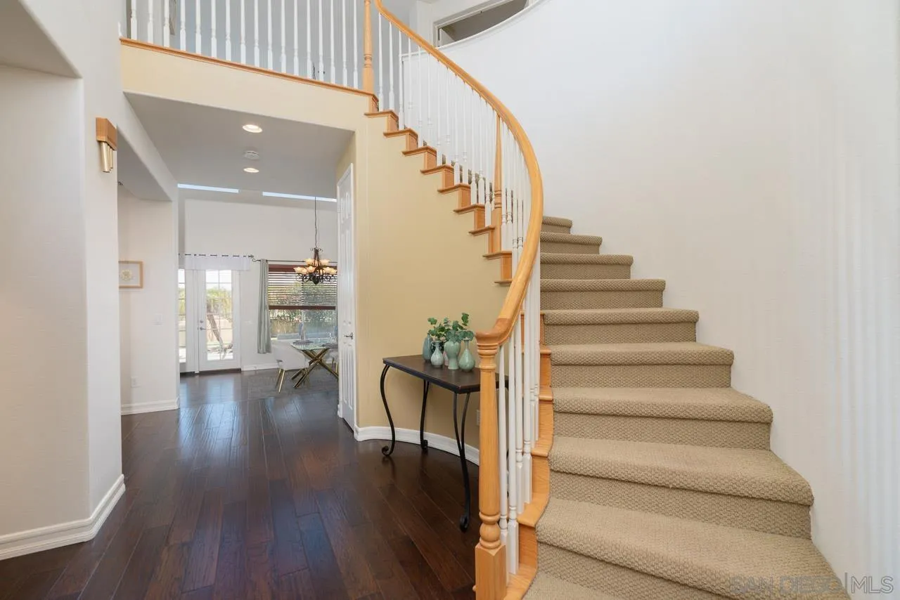 https://cdn.realtyfeed.com/cdn/127/260013375/e42372473e0130dcee31874adf486d5b.webp