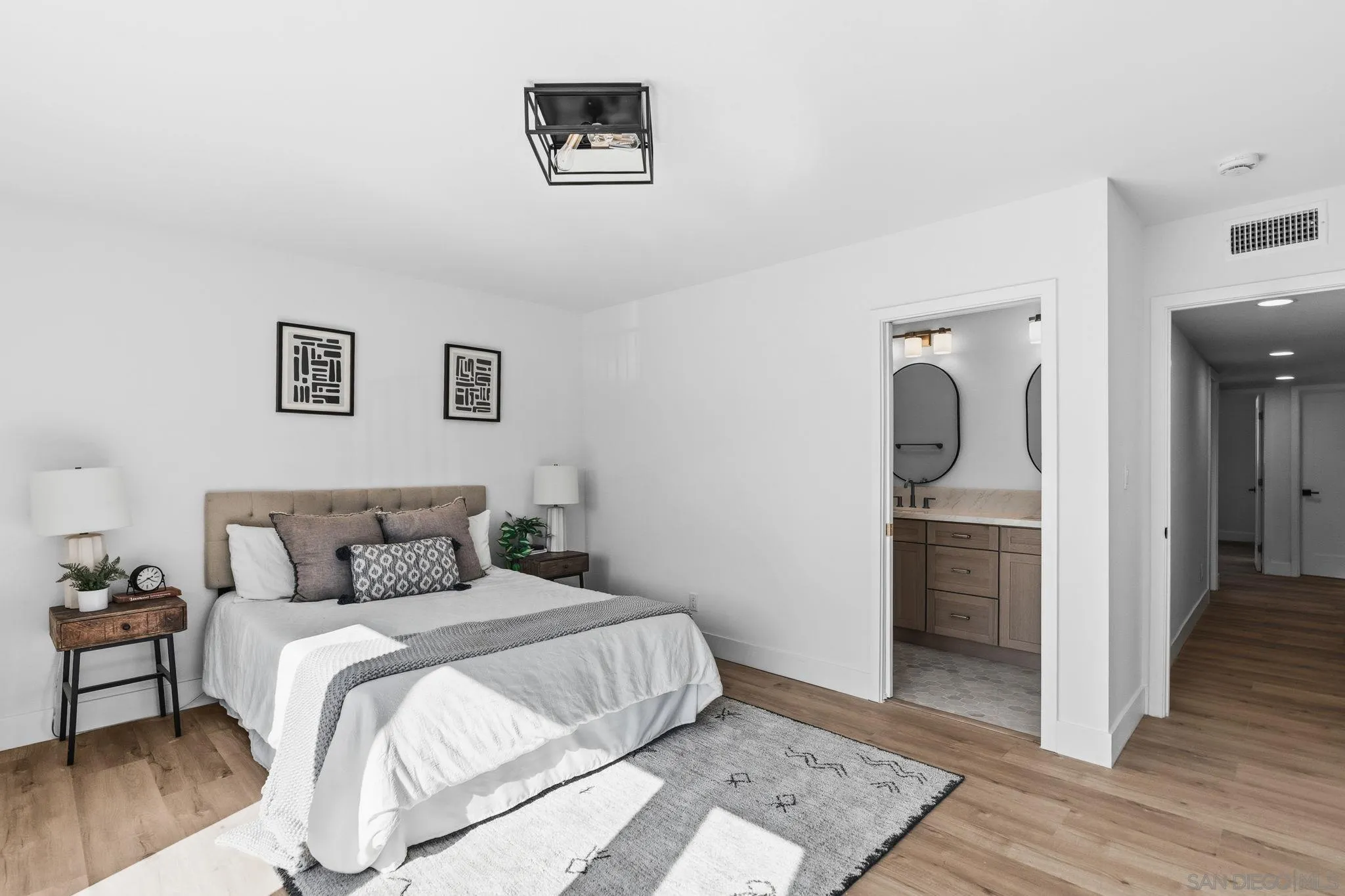 https://cdn.realtyfeed.com/cdn/127/260013379/75a032537cf40aa8abc2f66a00f4a8bb.webp