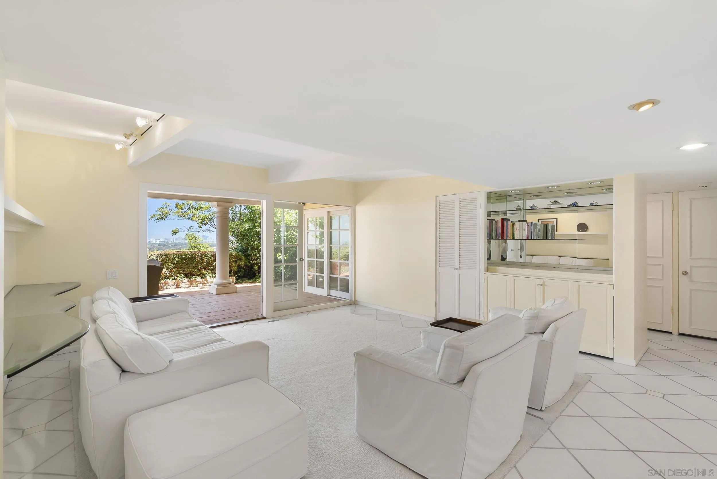 https://cdn.realtyfeed.com/cdn/127/260013386/b04e55300d31f93d50c36c932728b396.webp