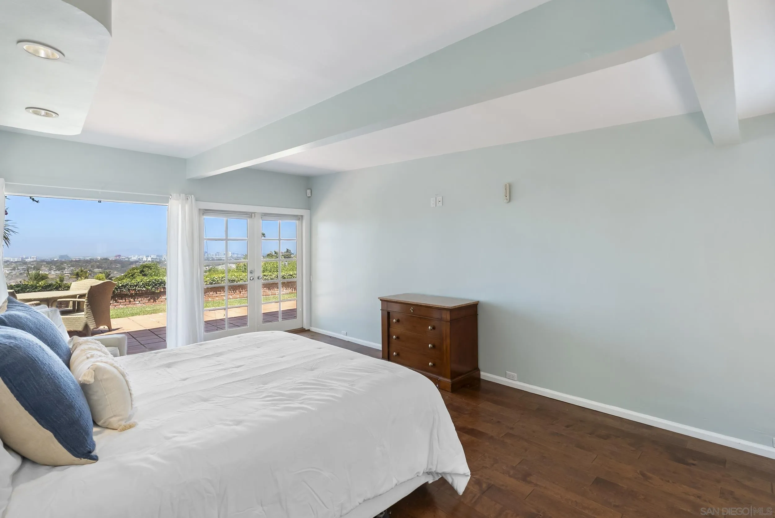 https://cdn.realtyfeed.com/cdn/127/260013386/be393826d2760e49a9c32277ec2fd4e5.webp