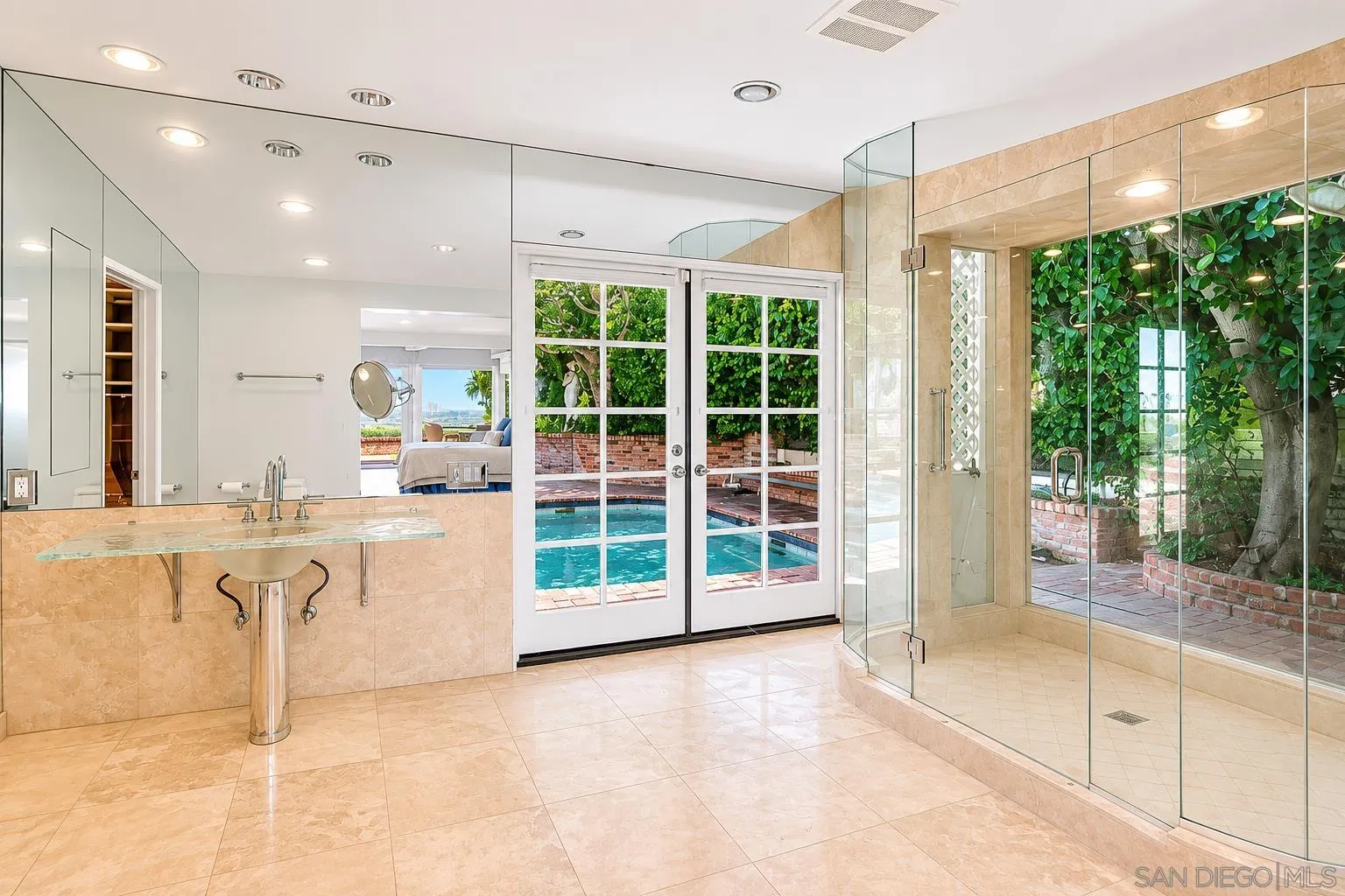 https://cdn.realtyfeed.com/cdn/127/260013386/d887020c0ebdd1a80d868219b82e1f84.webp