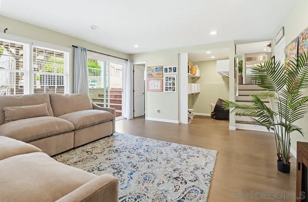 https://cdn.realtyfeed.com/cdn/127/260013397/9897b4d8a4250a28decfe787257fc68b.webp