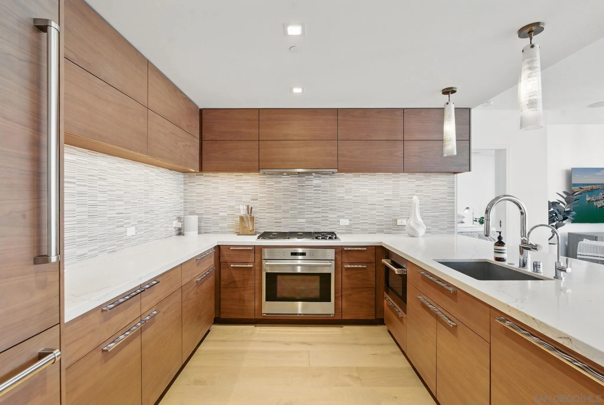 https://cdn.realtyfeed.com/cdn/127/2600134/a2257c9e33dc32e94ca37721c06d01d6.webp