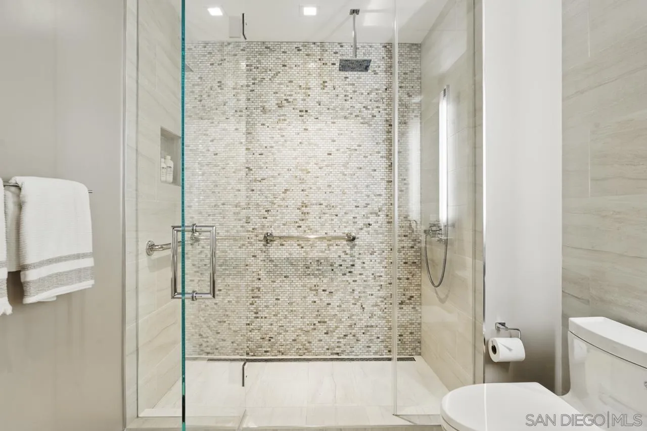 https://cdn.realtyfeed.com/cdn/127/2600134/f4562223d01104e33628d8809da6abeb.webp