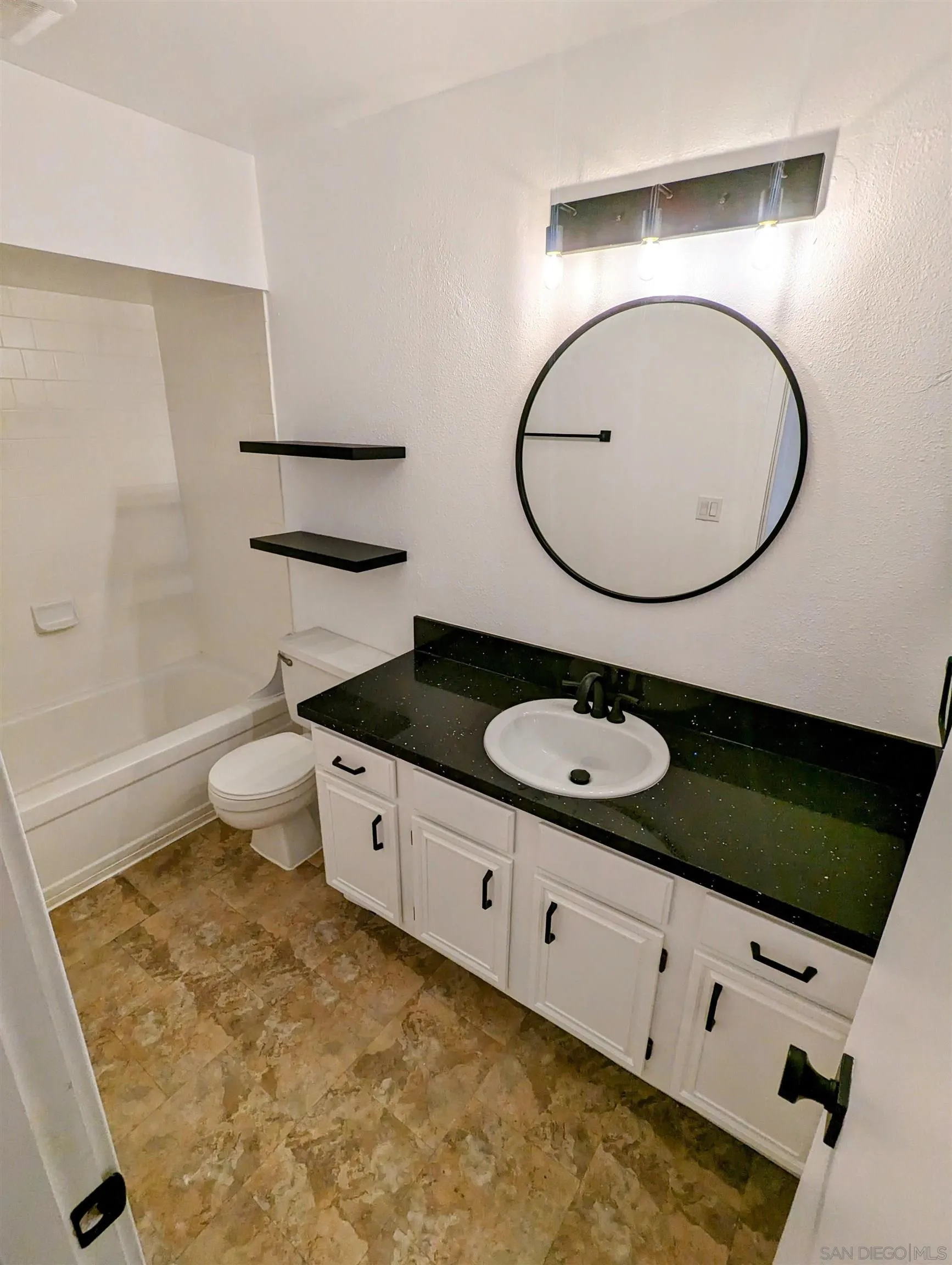 Photo #20: 260013400 Listing: Photo #20