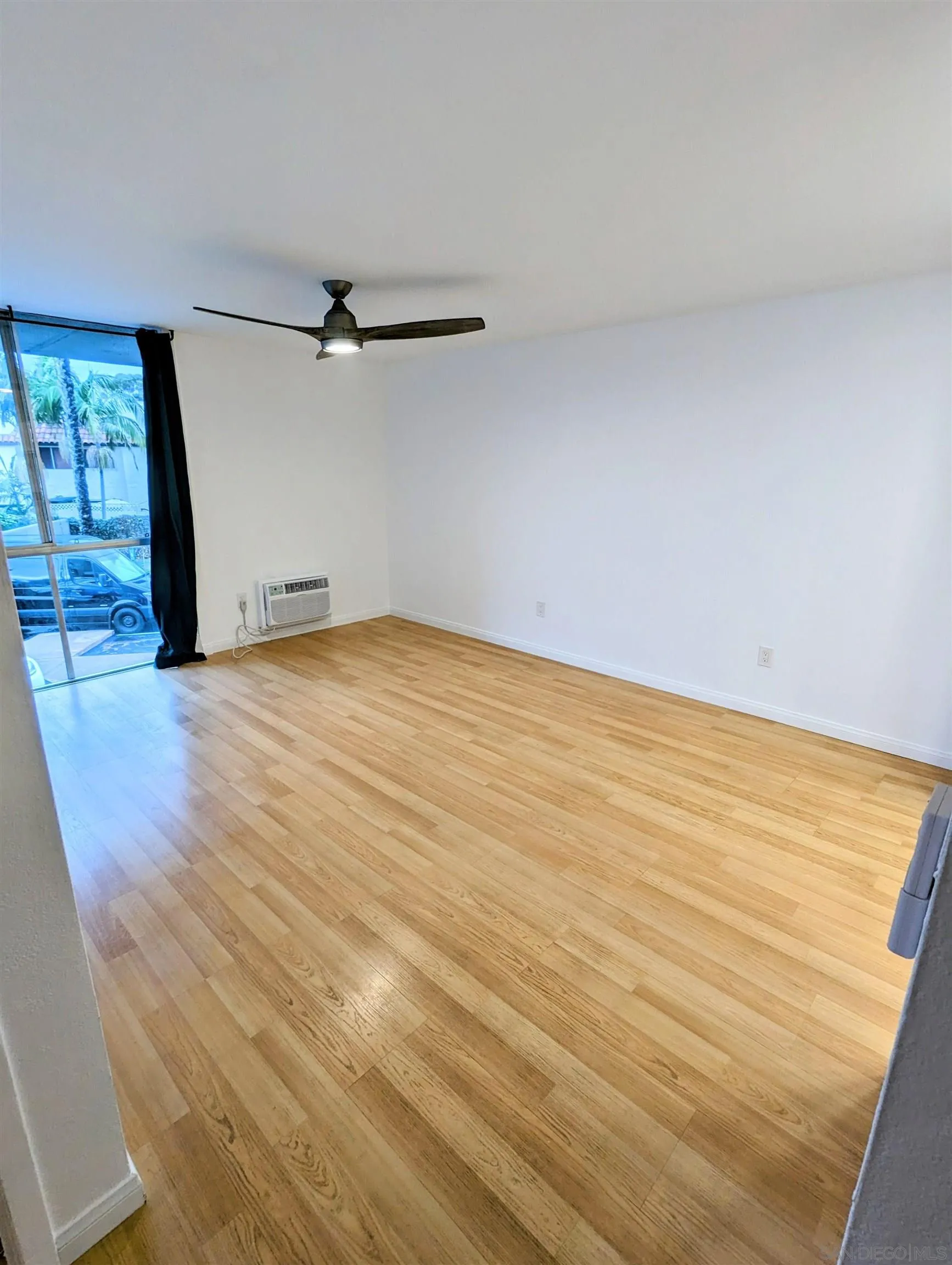 Photo #24: 260013400 Listing: Photo #24