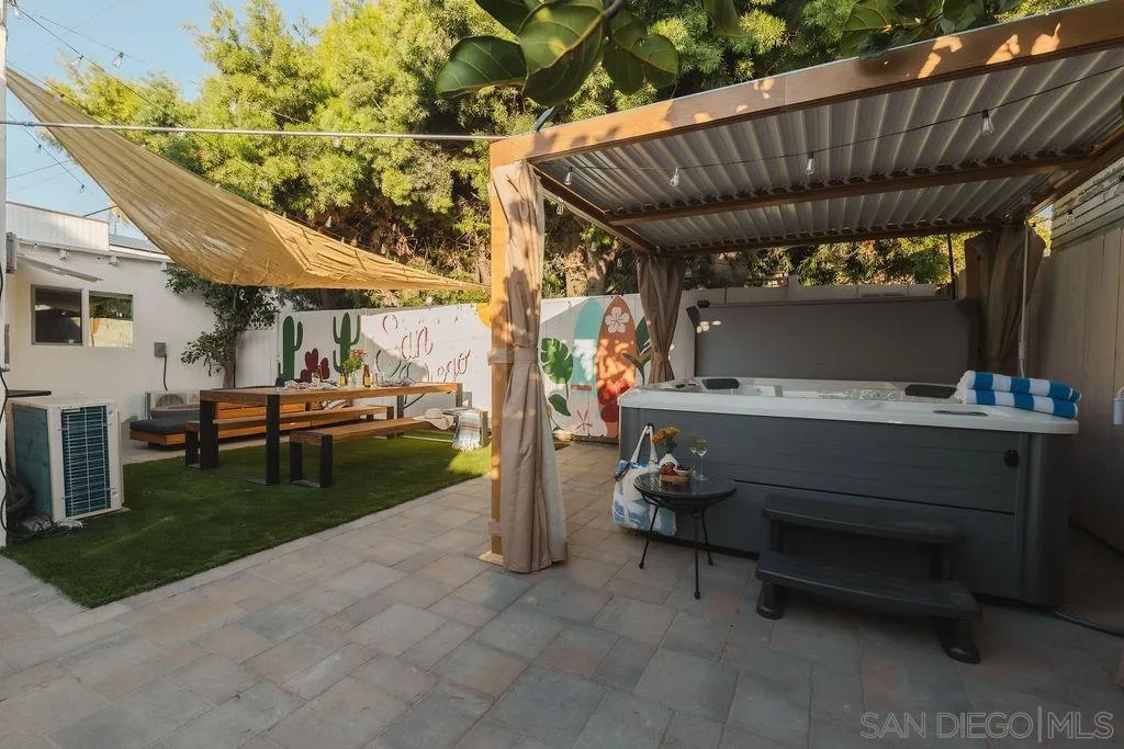 https://cdn.realtyfeed.com/cdn/127/260013401/8be915b71ed5cf11a0fd5569c1eae774.webp