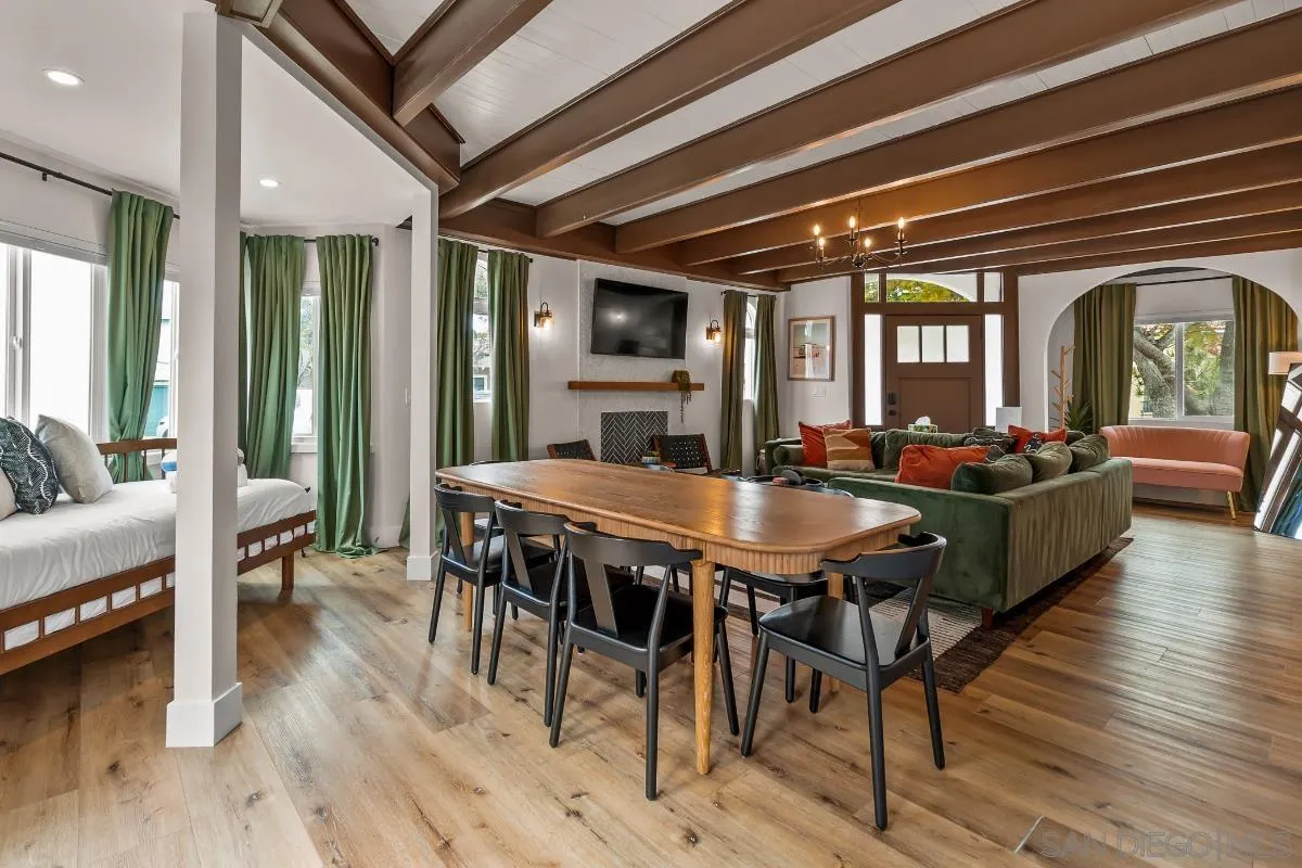 https://cdn.realtyfeed.com/cdn/127/260013401/a745edeb34ef370fafce38135a28e398.webp