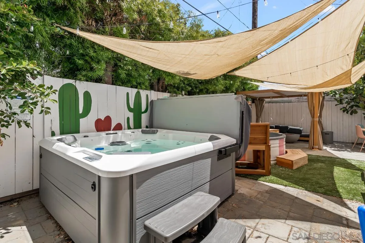 https://cdn.realtyfeed.com/cdn/127/260013401/d853cd8c63ce2011ebd8b46076baf0a4.webp