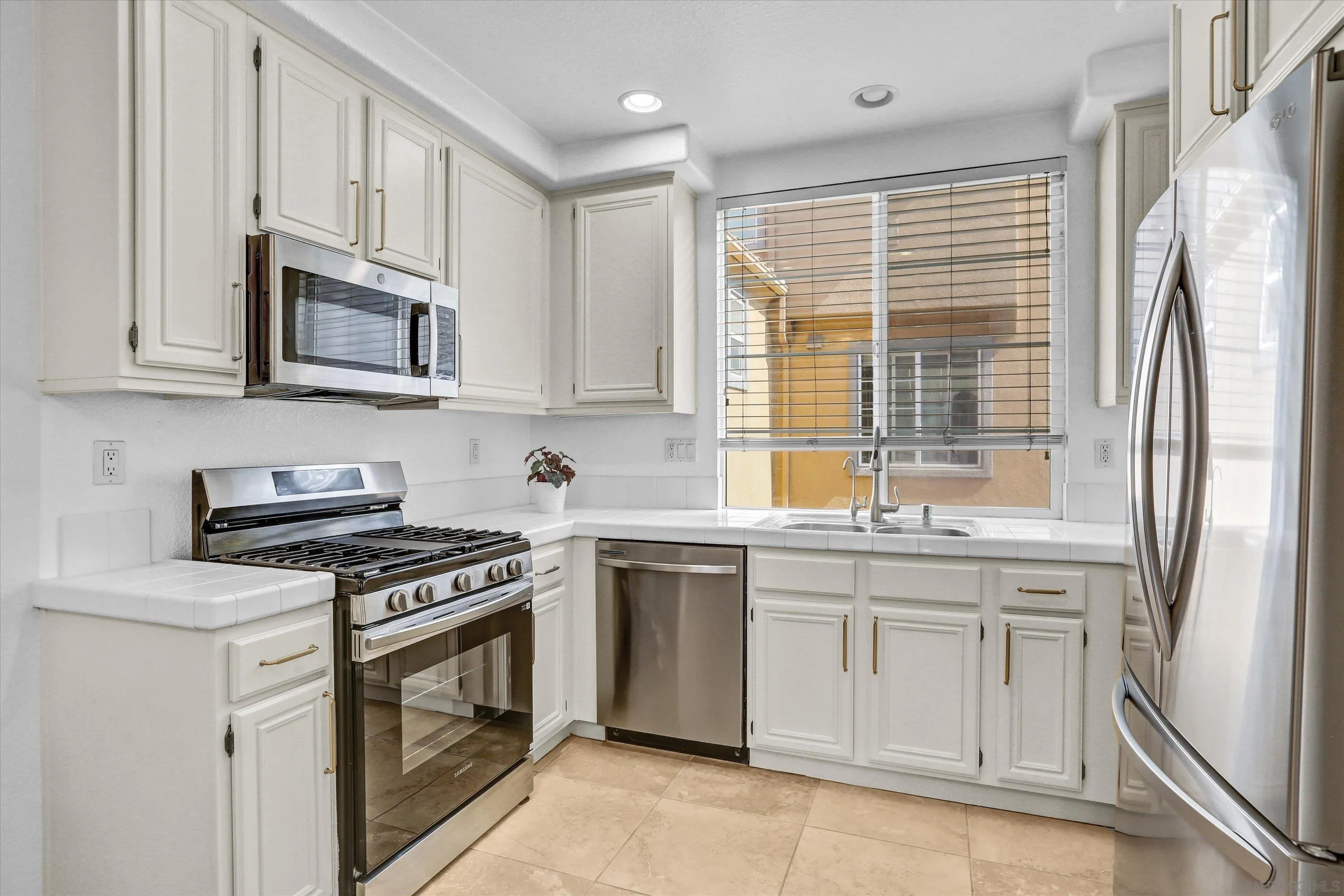Photo #10: 260013403 Listing: Photo #10