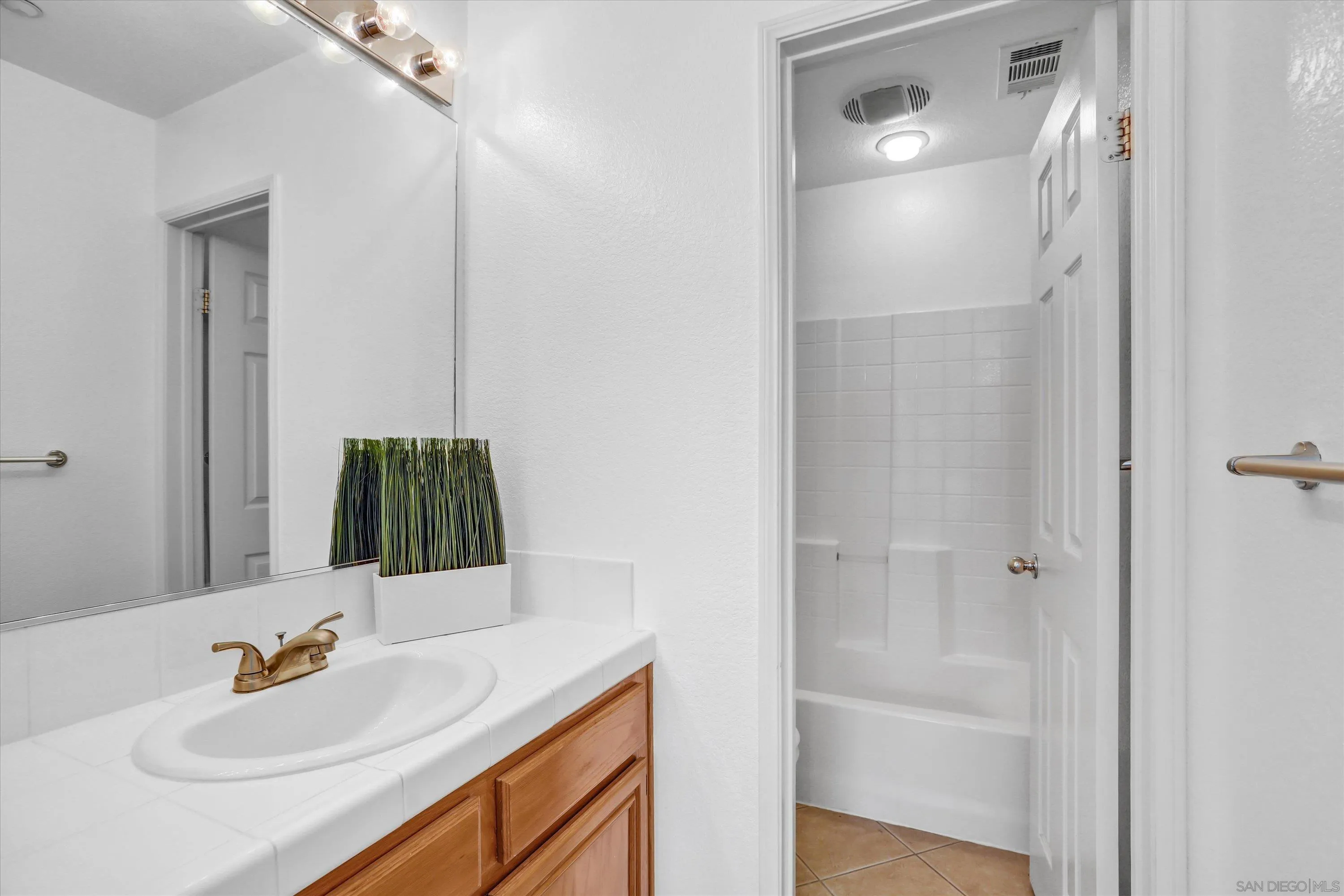 Photo #17: 260013403 Listing: Photo #17