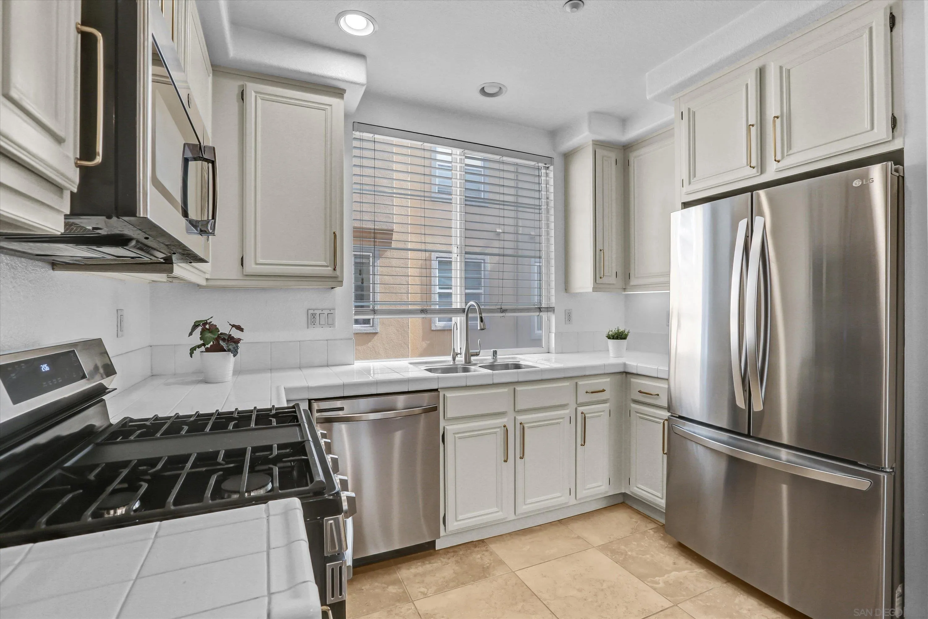 Photo #11: 260013403 Listing: Photo #11