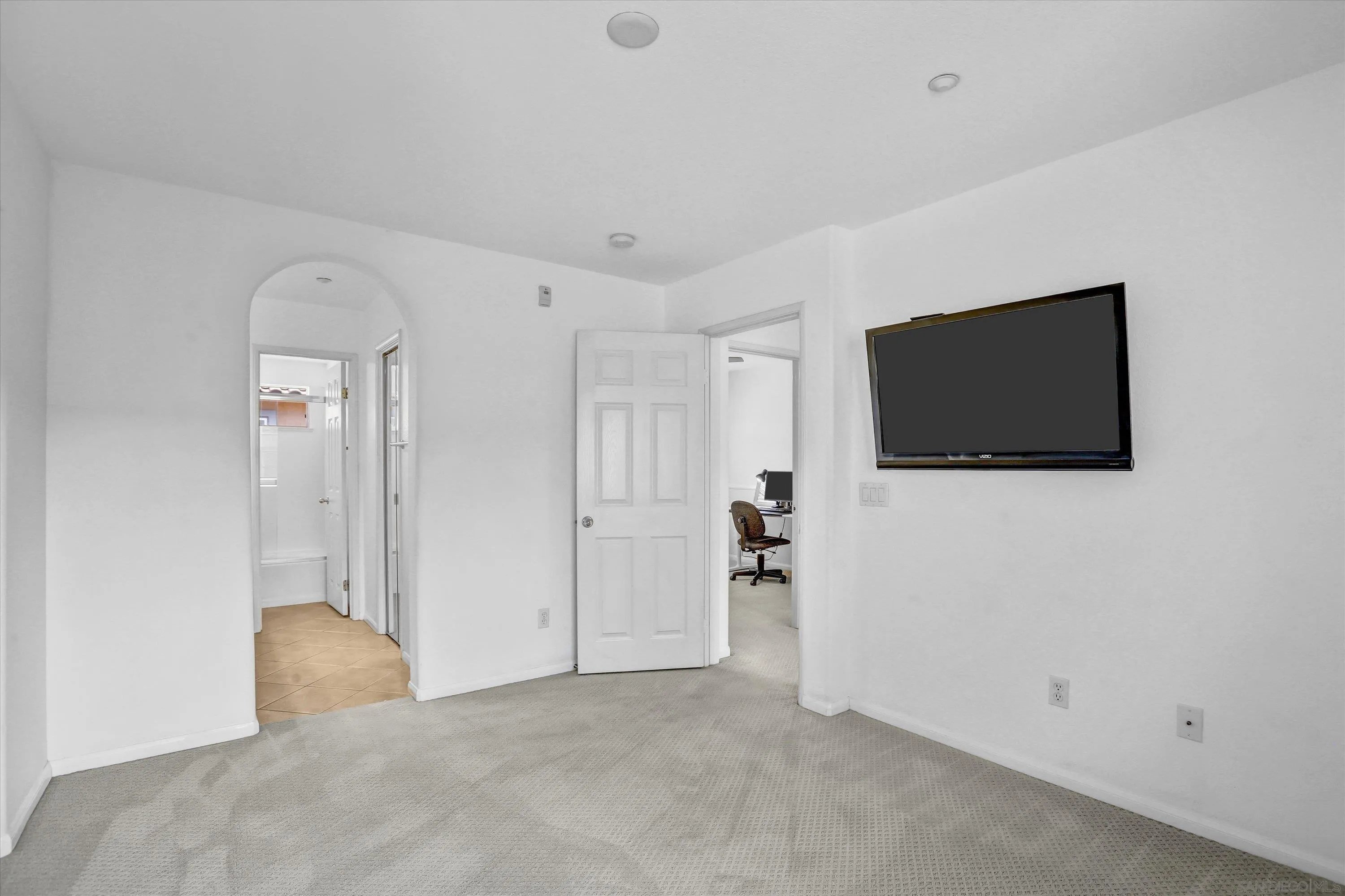 Photo #13: 260013403 Listing: Photo #13