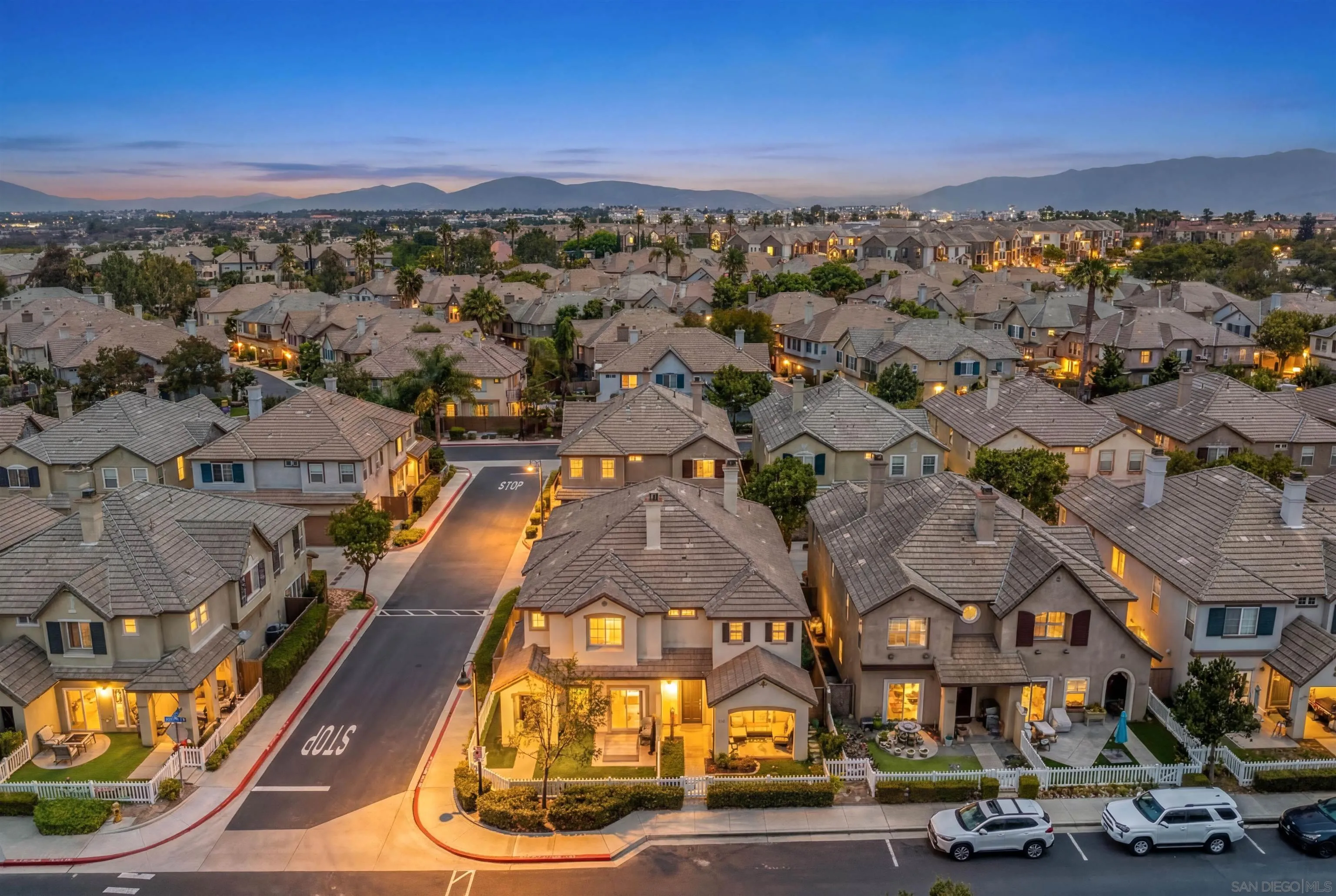 Photo #1: 260013413 Listing: Photo #1
