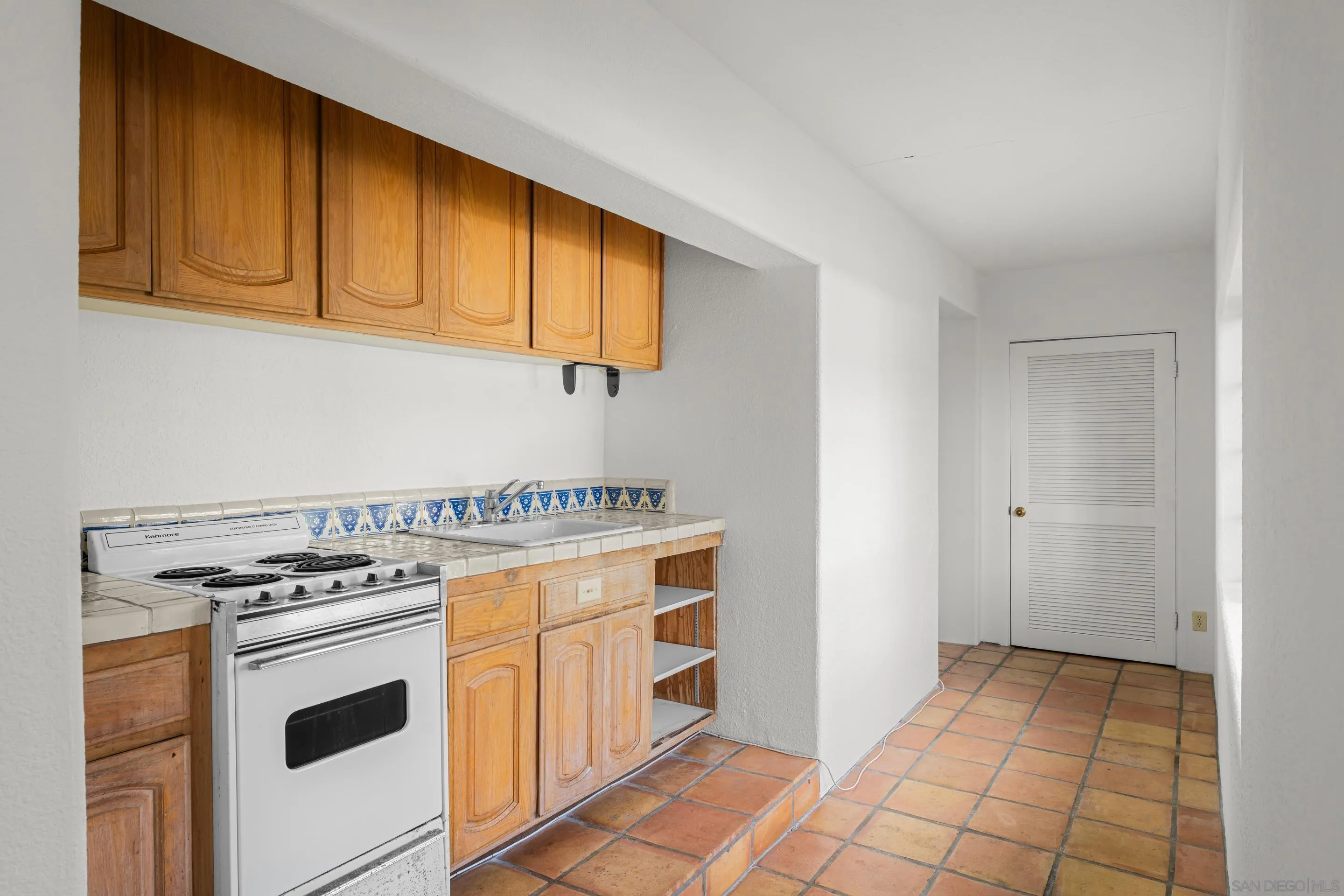 https://cdn.realtyfeed.com/cdn/127/260013414/d336486c9a5f6f1659a9939efe46370c.webp
