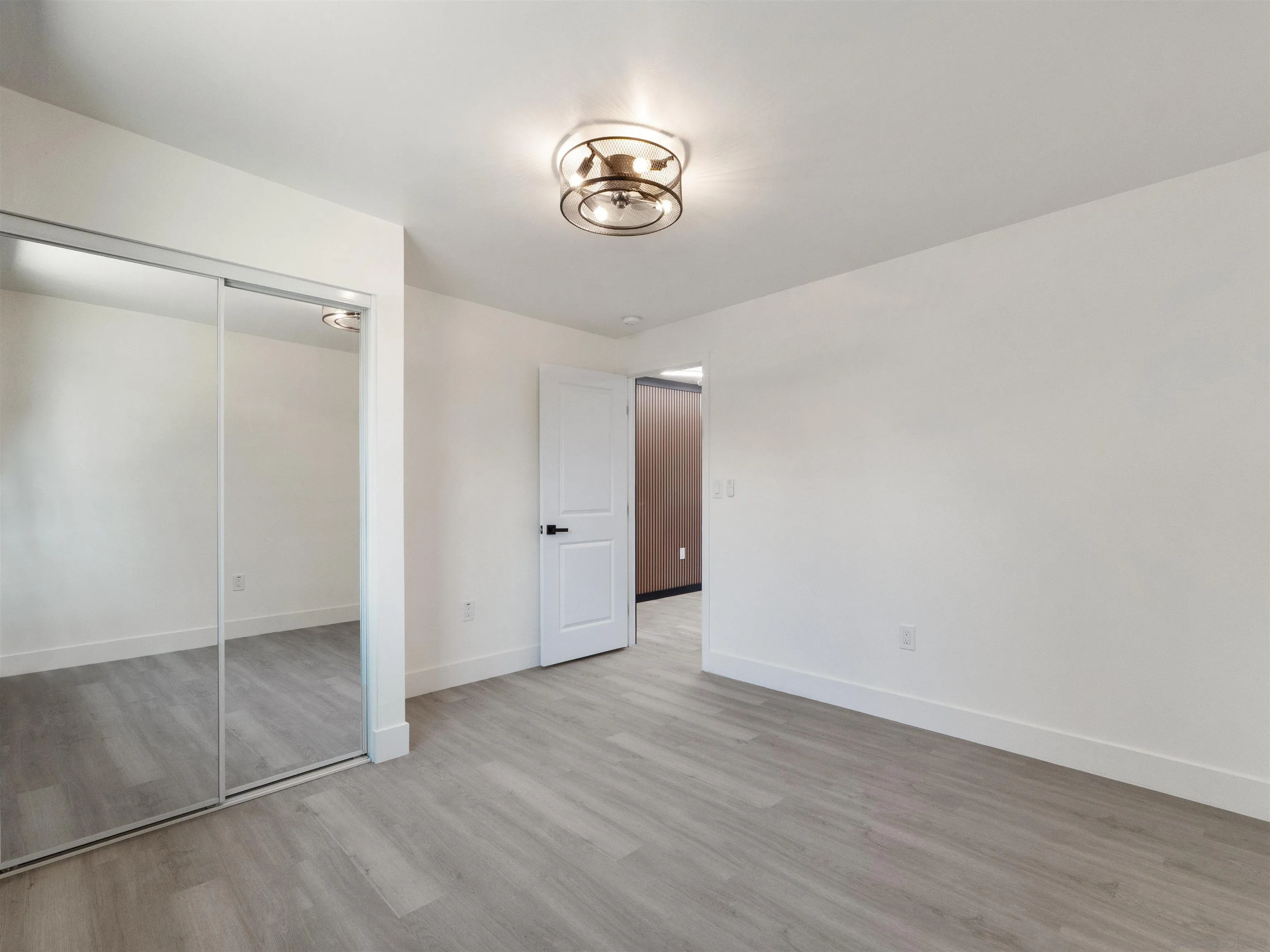 https://cdn.realtyfeed.com/cdn/127/260013417/59bf96cb51def8d1f8b9abc113ec4d6c.webp