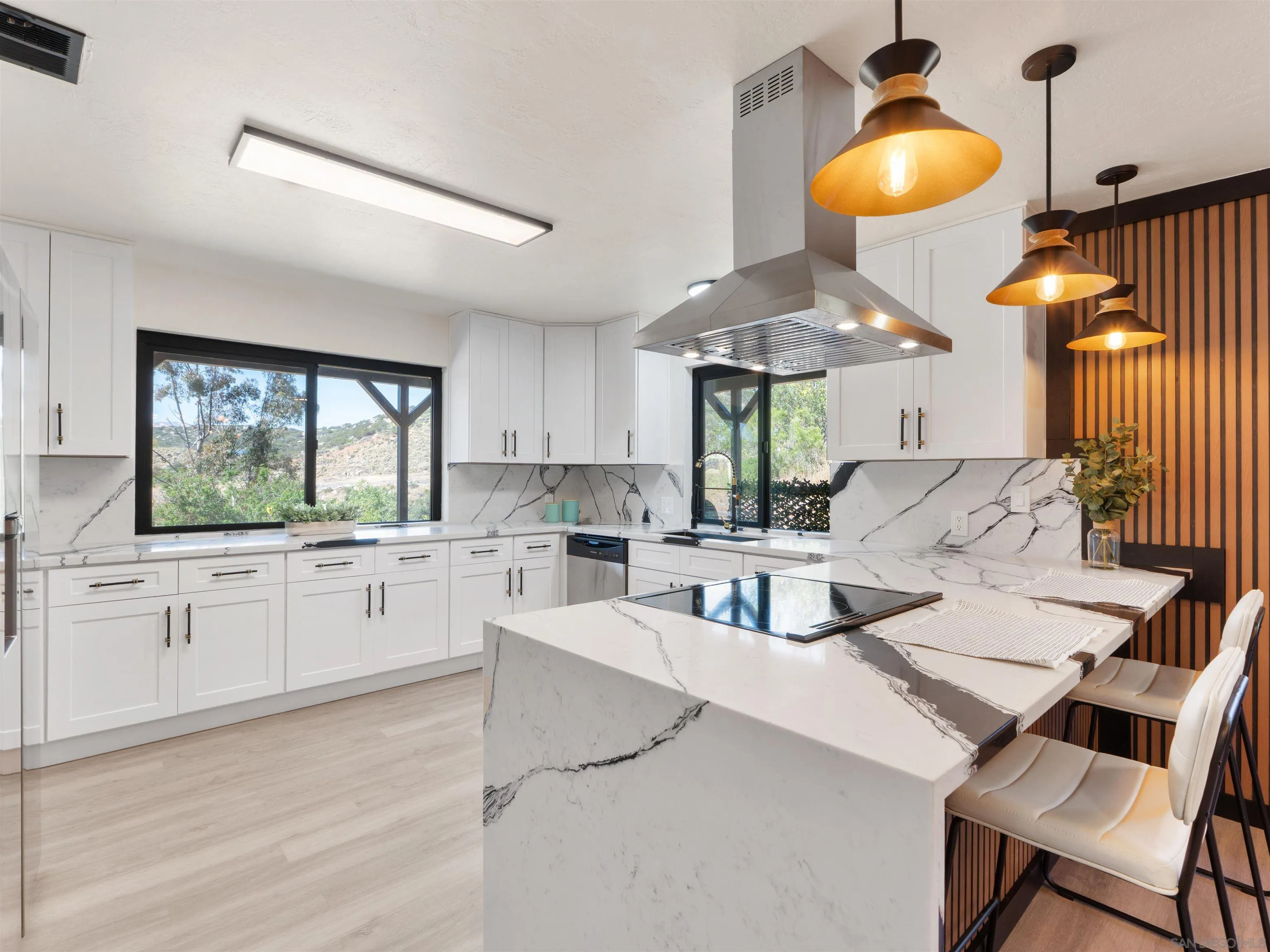 https://cdn.realtyfeed.com/cdn/127/260013417/681faa781106932b4066fdde49e21393.webp
