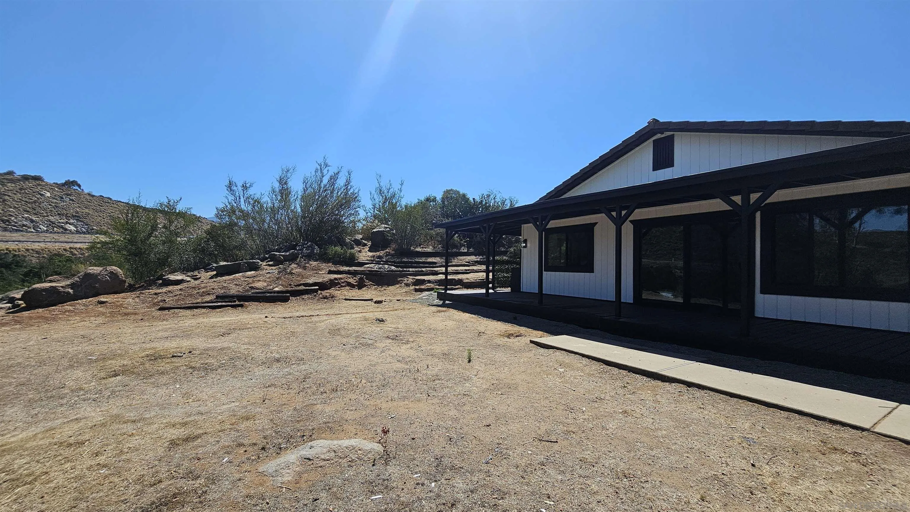 https://cdn.realtyfeed.com/cdn/127/260013417/9e654b74b2886bd03e34645eb492d5e4.webp