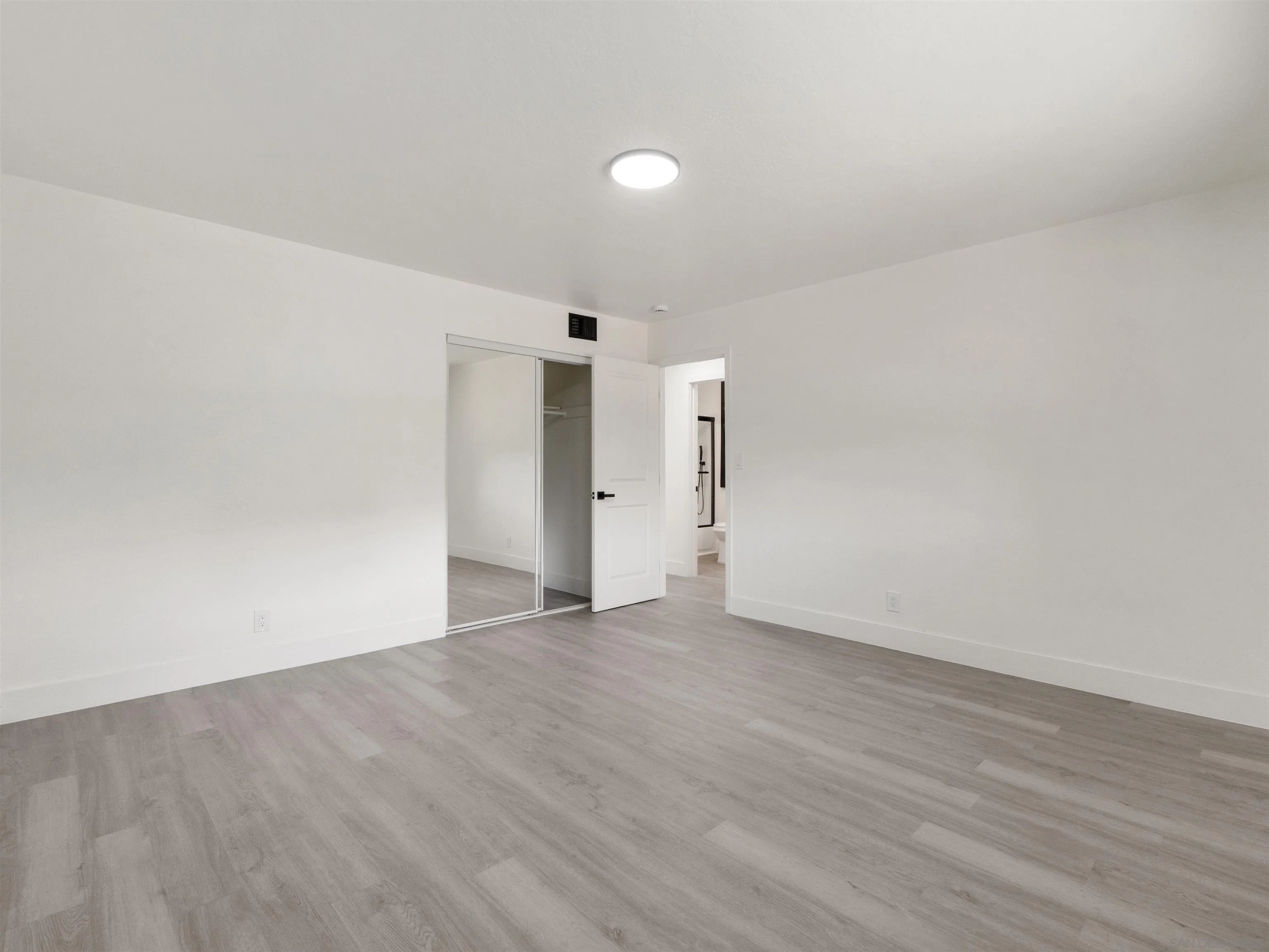 https://cdn.realtyfeed.com/cdn/127/260013417/e653b97571eac6bb105da34d3c24ffdd.webp