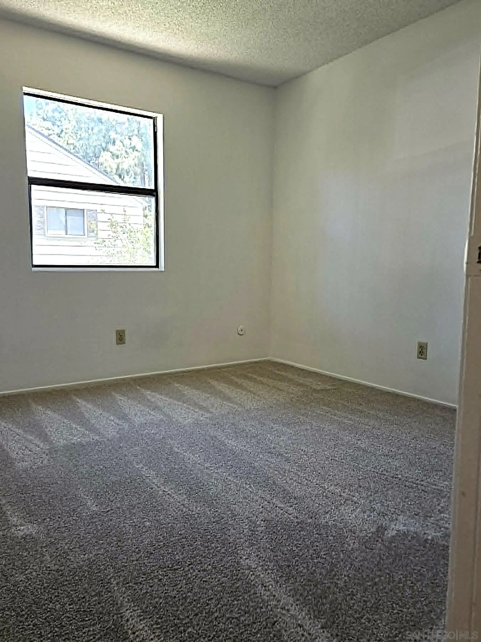 Photo #14: 260013419 Listing: Photo #14