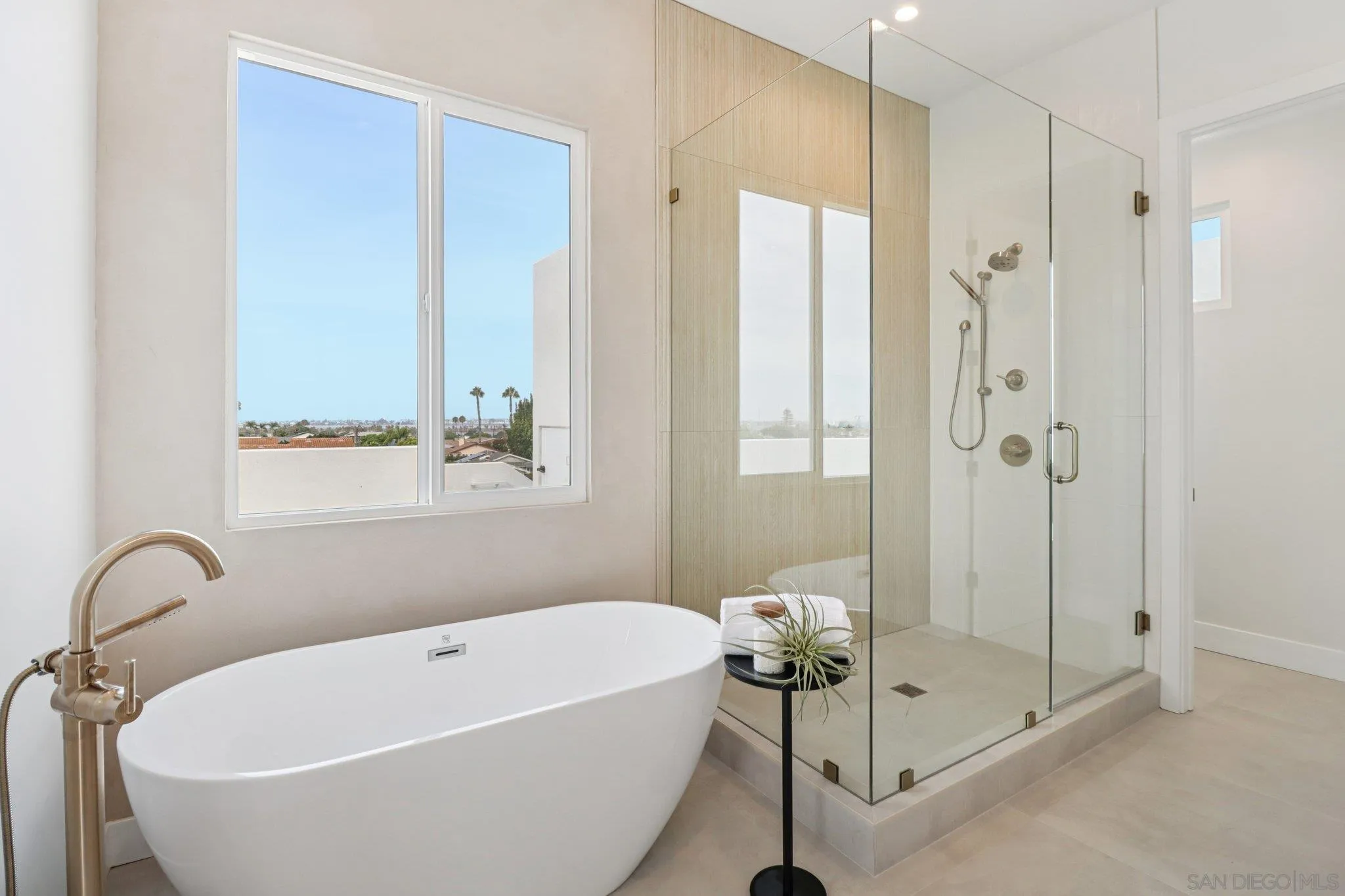 https://cdn.realtyfeed.com/cdn/127/260013422/0790925af09f7d28d322eb2a581d0d2f.webp