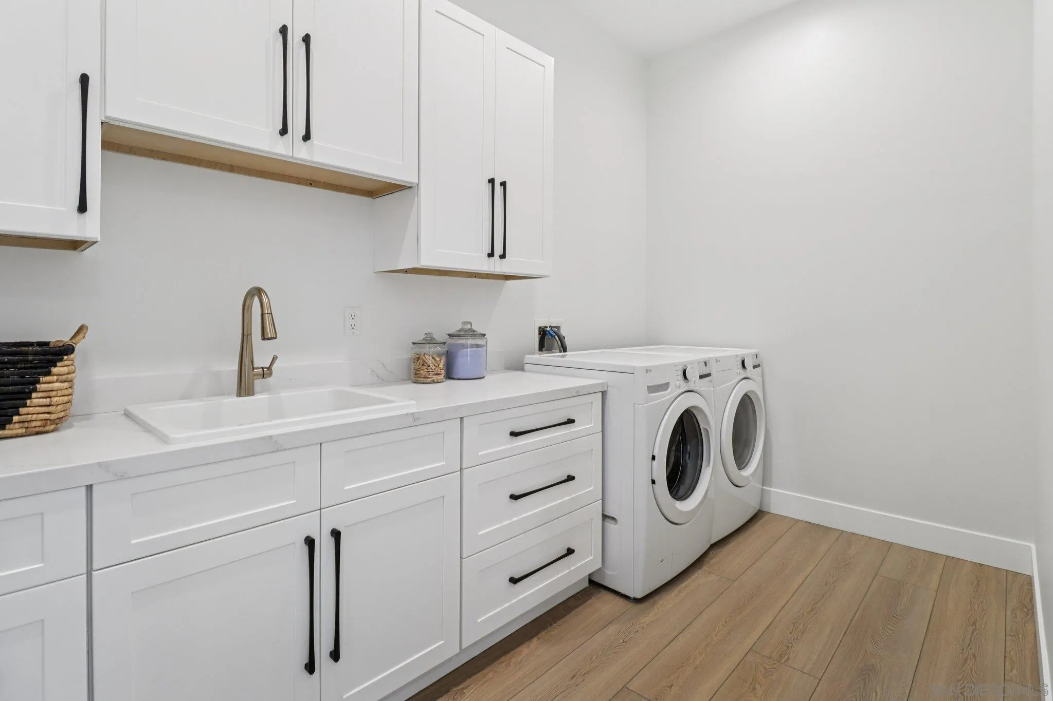 https://cdn.realtyfeed.com/cdn/127/260013422/3f0ce37705392e79edb229f2ab90e677.webp