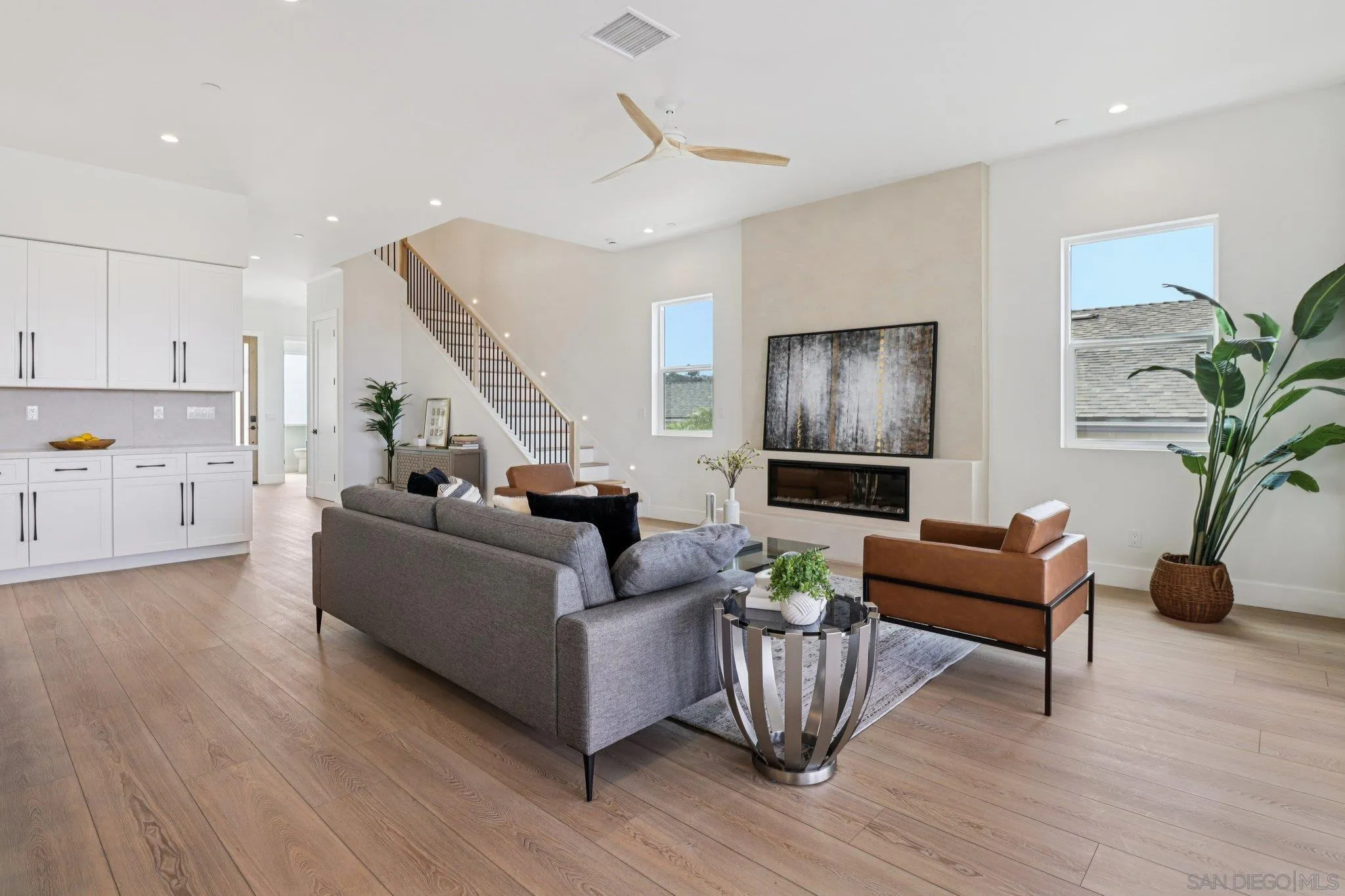 https://cdn.realtyfeed.com/cdn/127/260013422/ee0a76623860fa92ea1a4f64e8de3030.webp