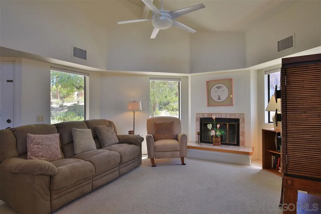 Photo #5: 260013425 Listing: Photo #5