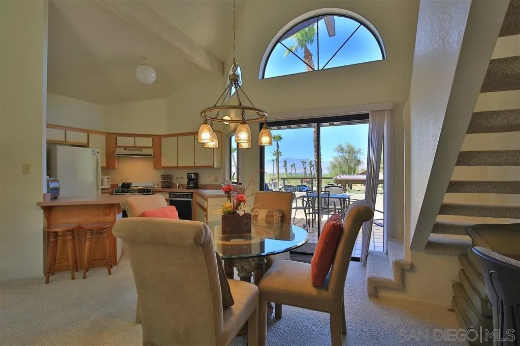 Photo #2: 260013425 Listing: Photo #2