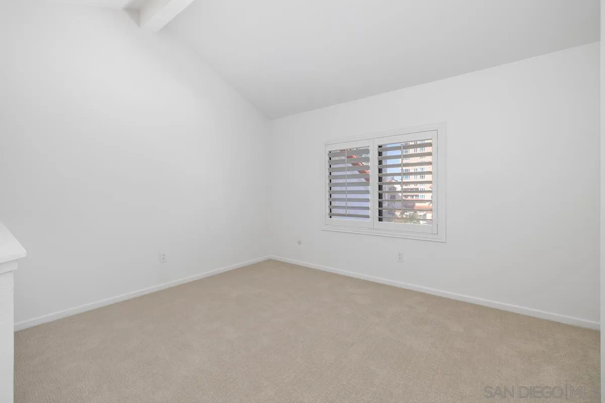 https://cdn.realtyfeed.com/cdn/127/260013426/5e9edcbb4c95fa7b559eb11dd8d29a33.webp