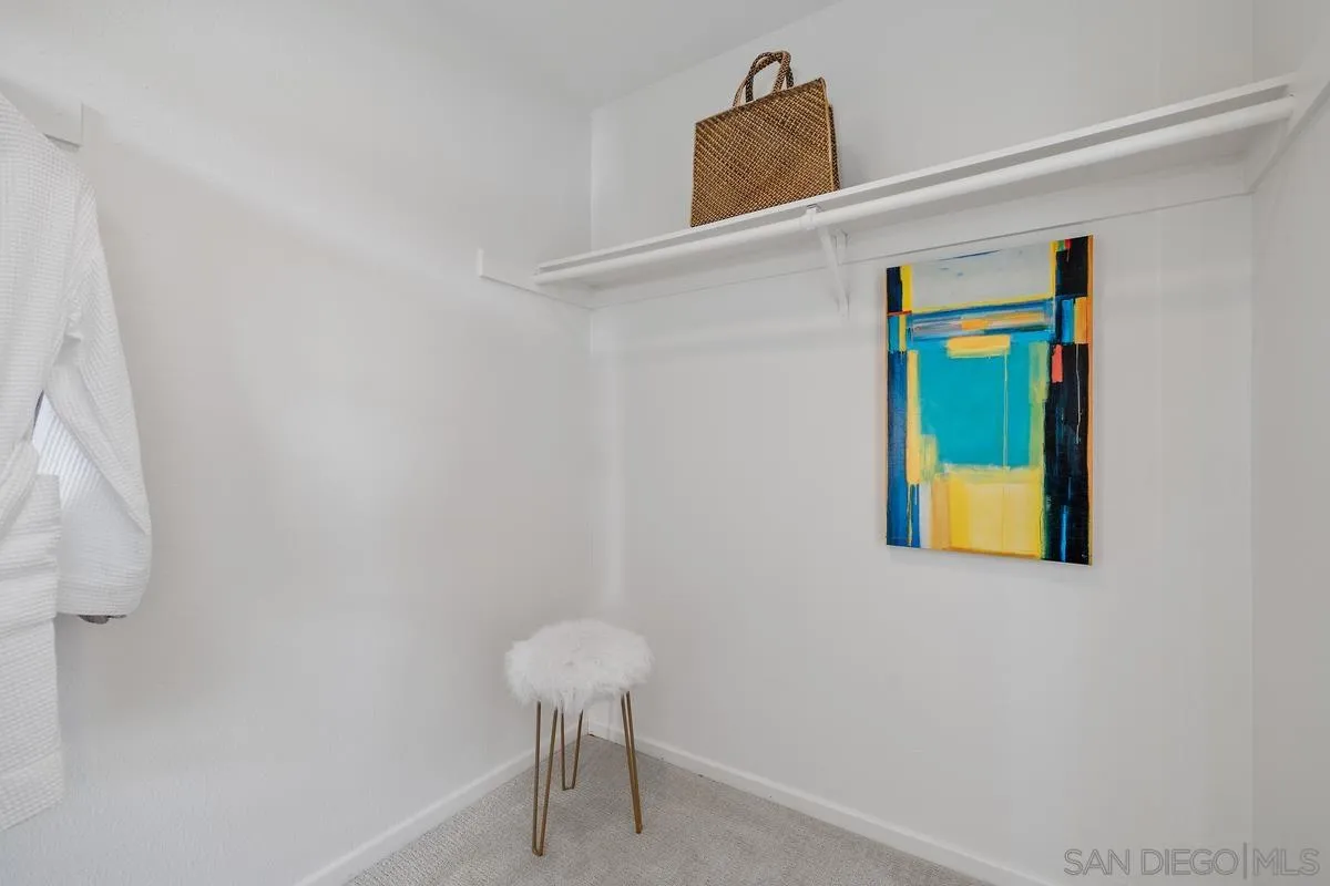 https://cdn.realtyfeed.com/cdn/127/260013426/616637aa1045524d2d24a5386749e7c3.webp