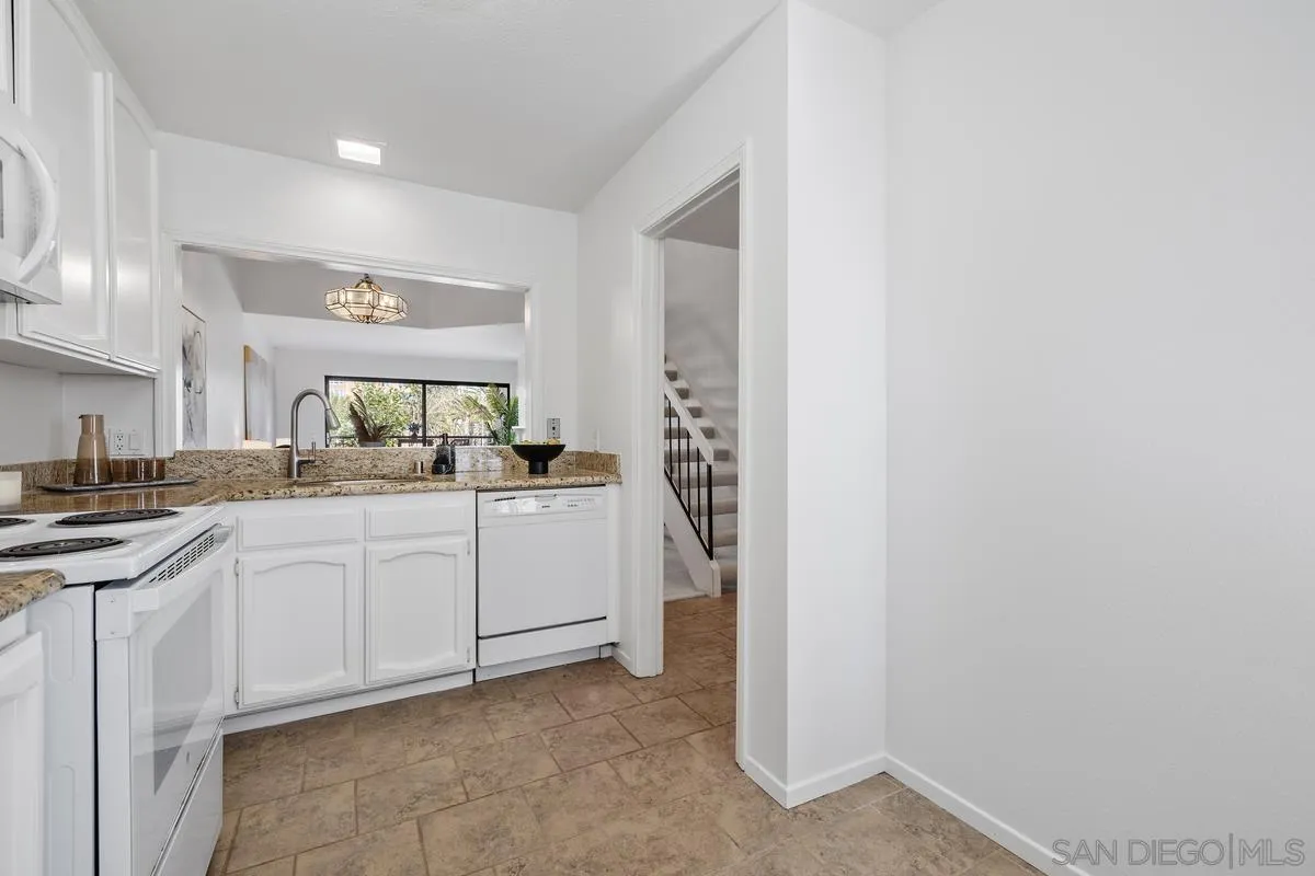 https://cdn.realtyfeed.com/cdn/127/260013426/65f9617d57b62507cef7c78470dba64d.webp