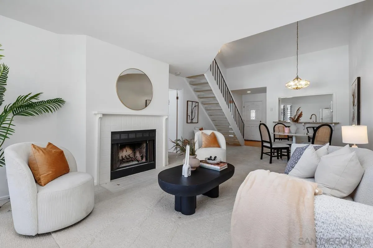 https://cdn.realtyfeed.com/cdn/127/260013426/e5c12e34c8f5f40e0e1cd35dc8622d86.webp