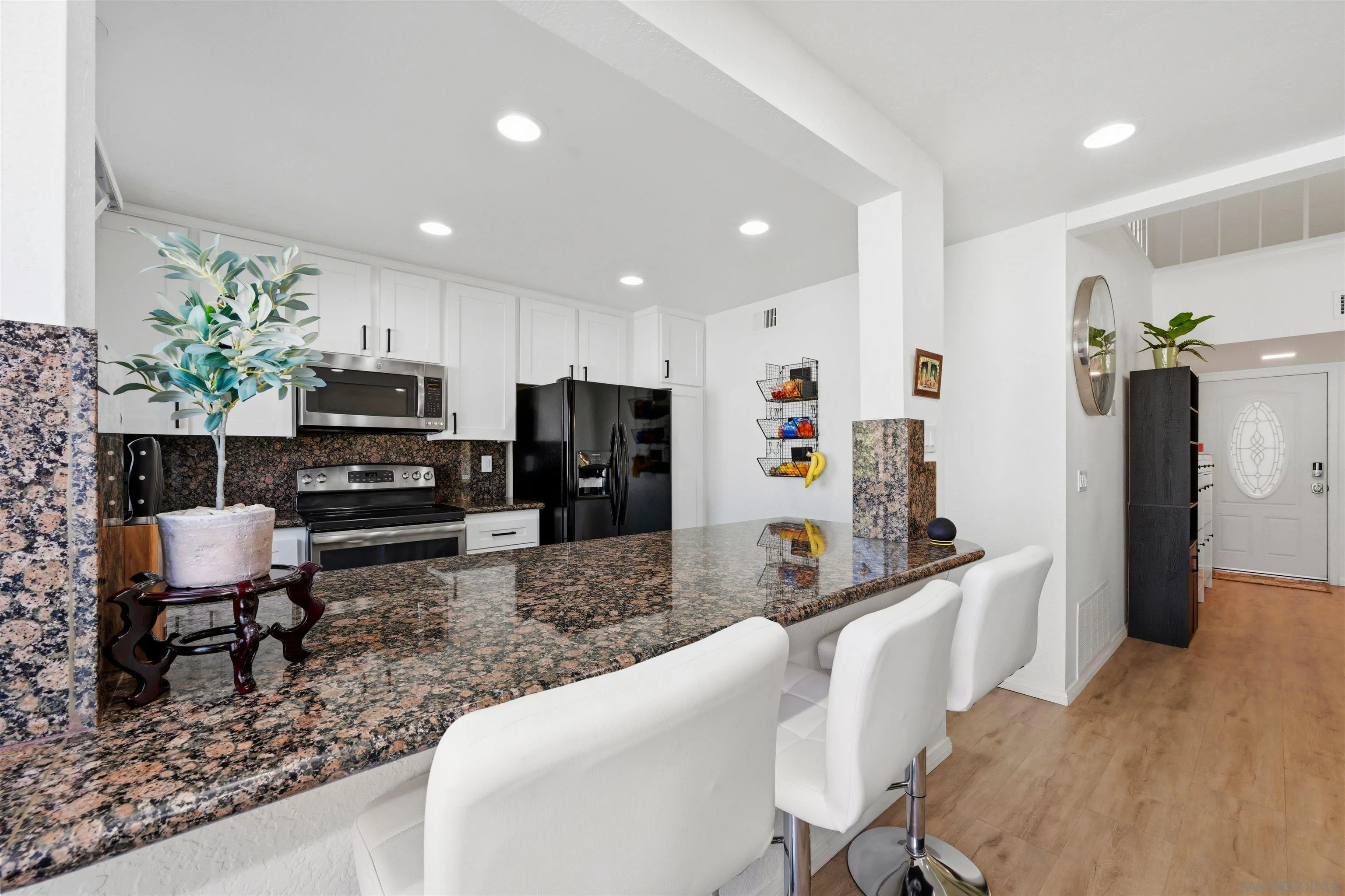 Photo #9: 260013433 Listing: Photo #9