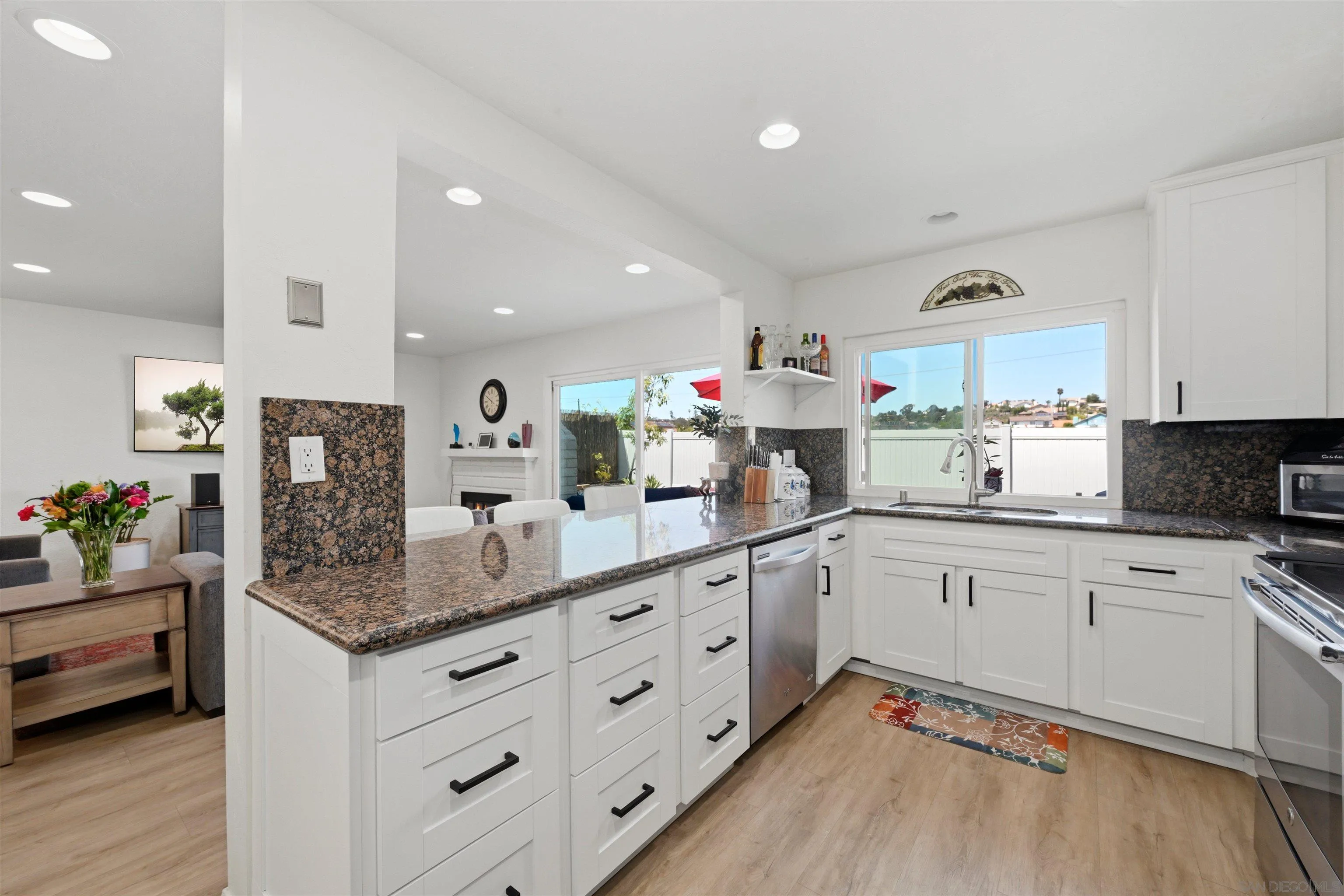 Photo #7: 260013433 Listing: Photo #7