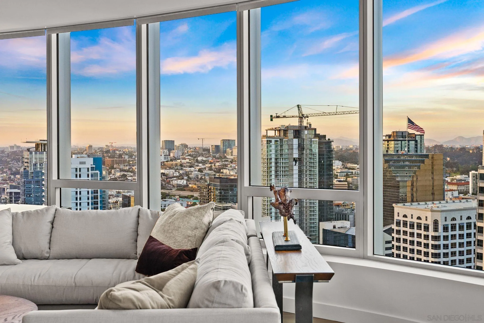 https://cdn.realtyfeed.com/cdn/127/260013435/31d4240b77eb3d547c2d6459e1482075.webp