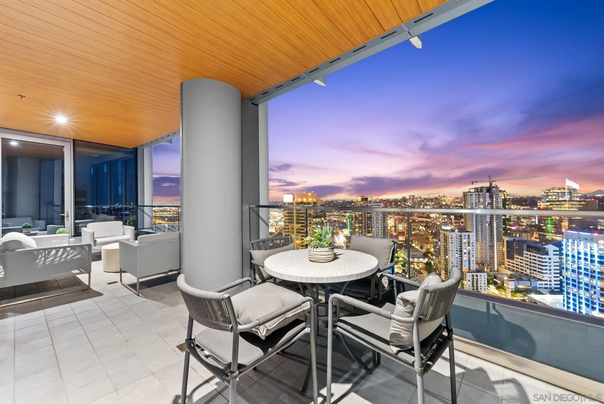 https://cdn.realtyfeed.com/cdn/127/260013435/c05b42aead54d07a3b41738d17b69f36.webp
