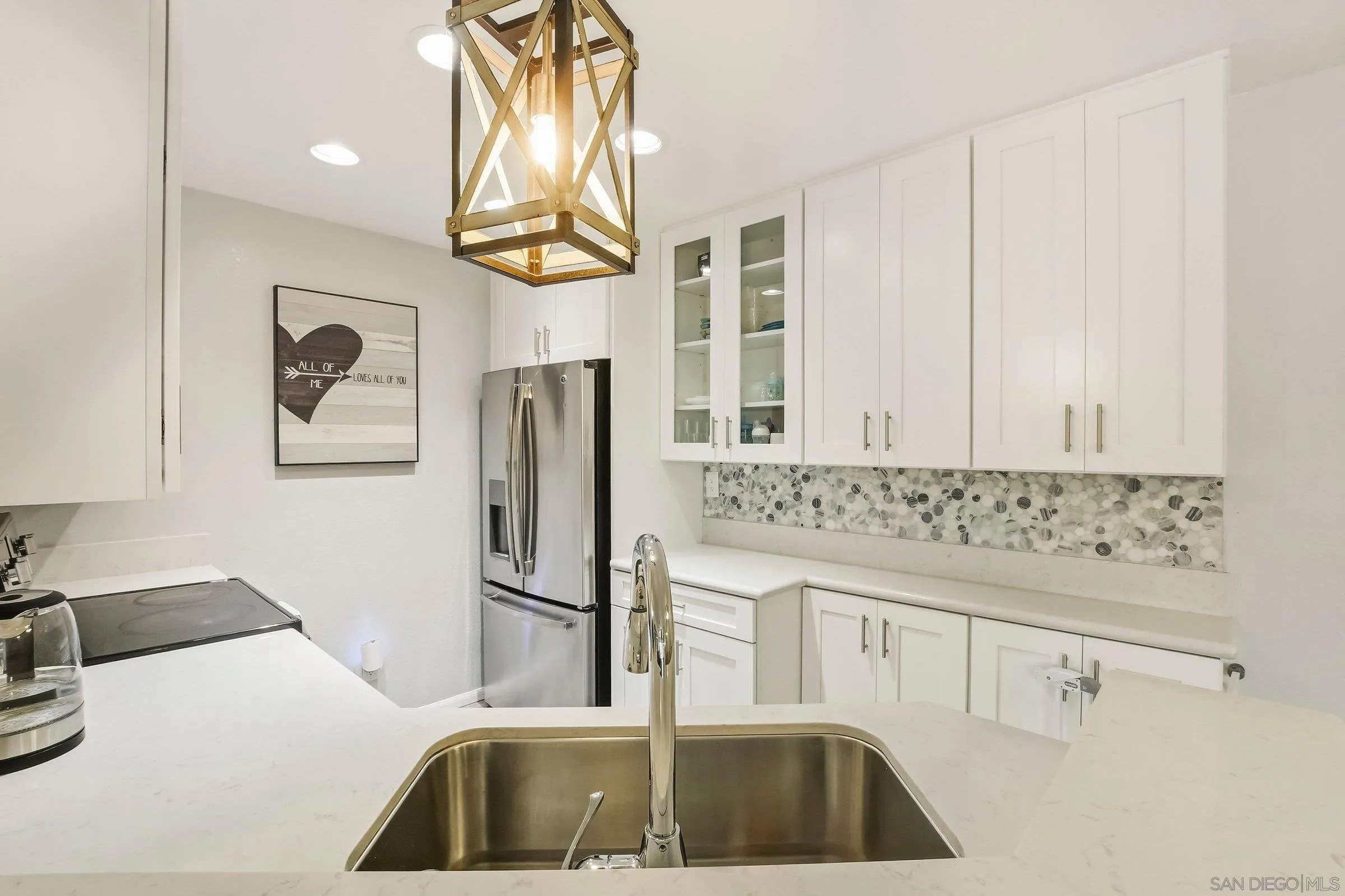 Photo #2: 260013440 Listing: Photo #2
