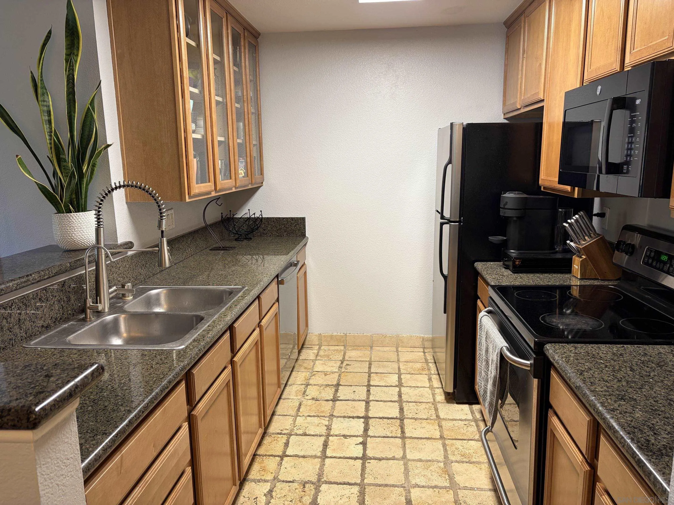 Photo #5: 260013444 Listing: Photo #5