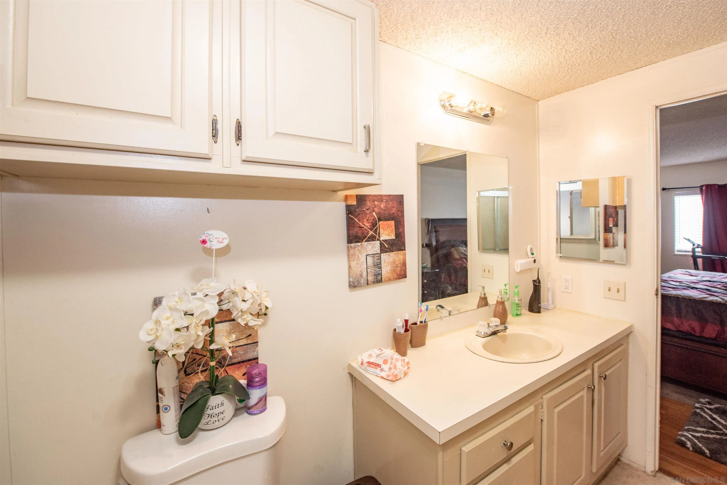 https://cdn.realtyfeed.com/cdn/127/260013445/048a18807ca8db493f7f7bb1aa390db5.webp