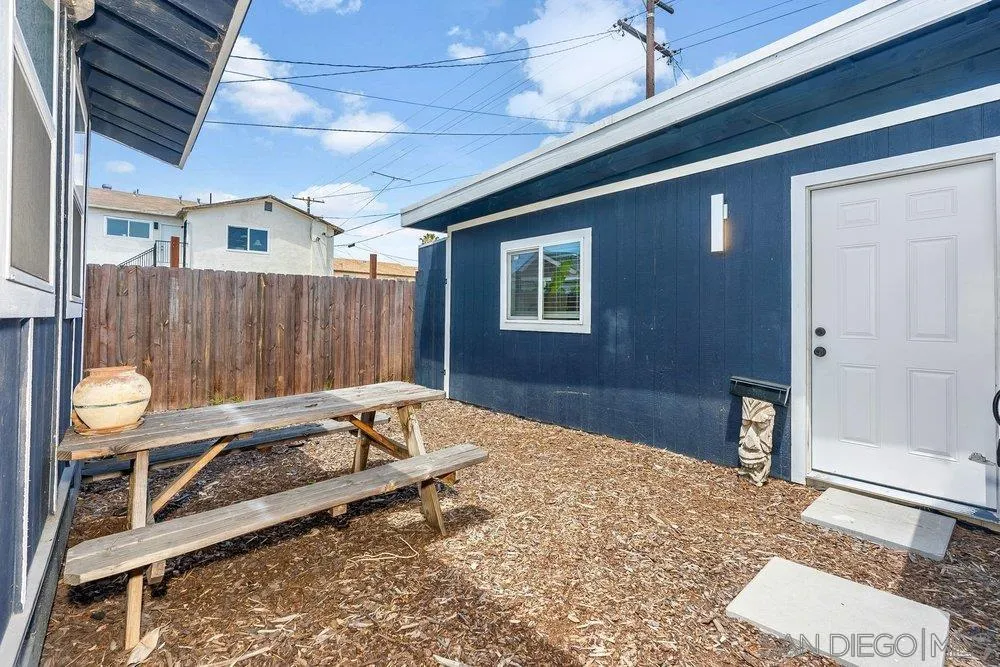 https://cdn.realtyfeed.com/cdn/127/260013449/158e96e5eaec6e962bb1b499d7b197fe.webp